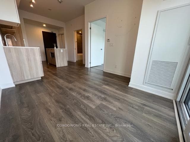 15 Holmes Avenue Unit 710 photo 5