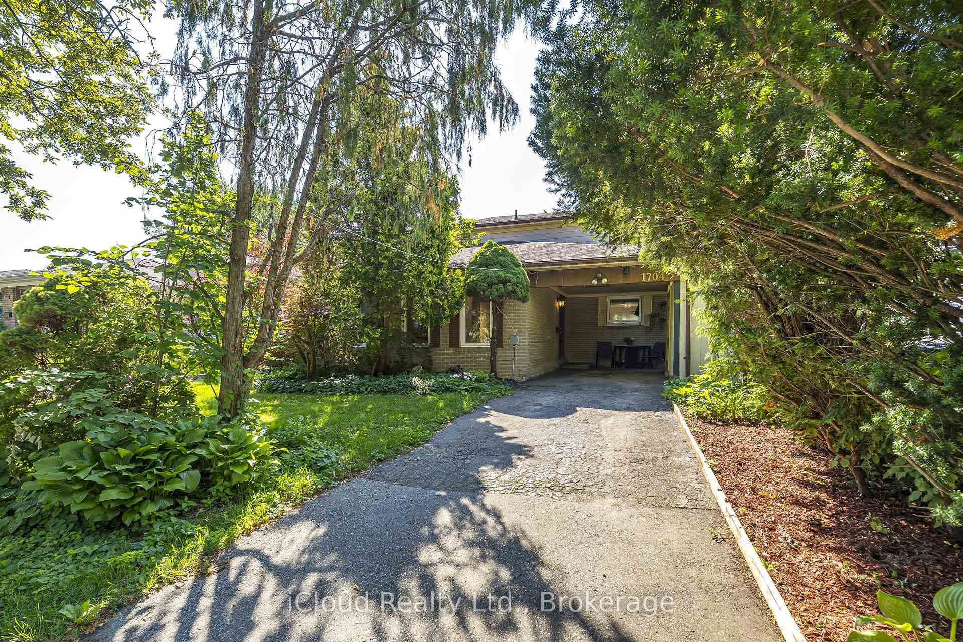 1704 Oberon Crescent photo 1