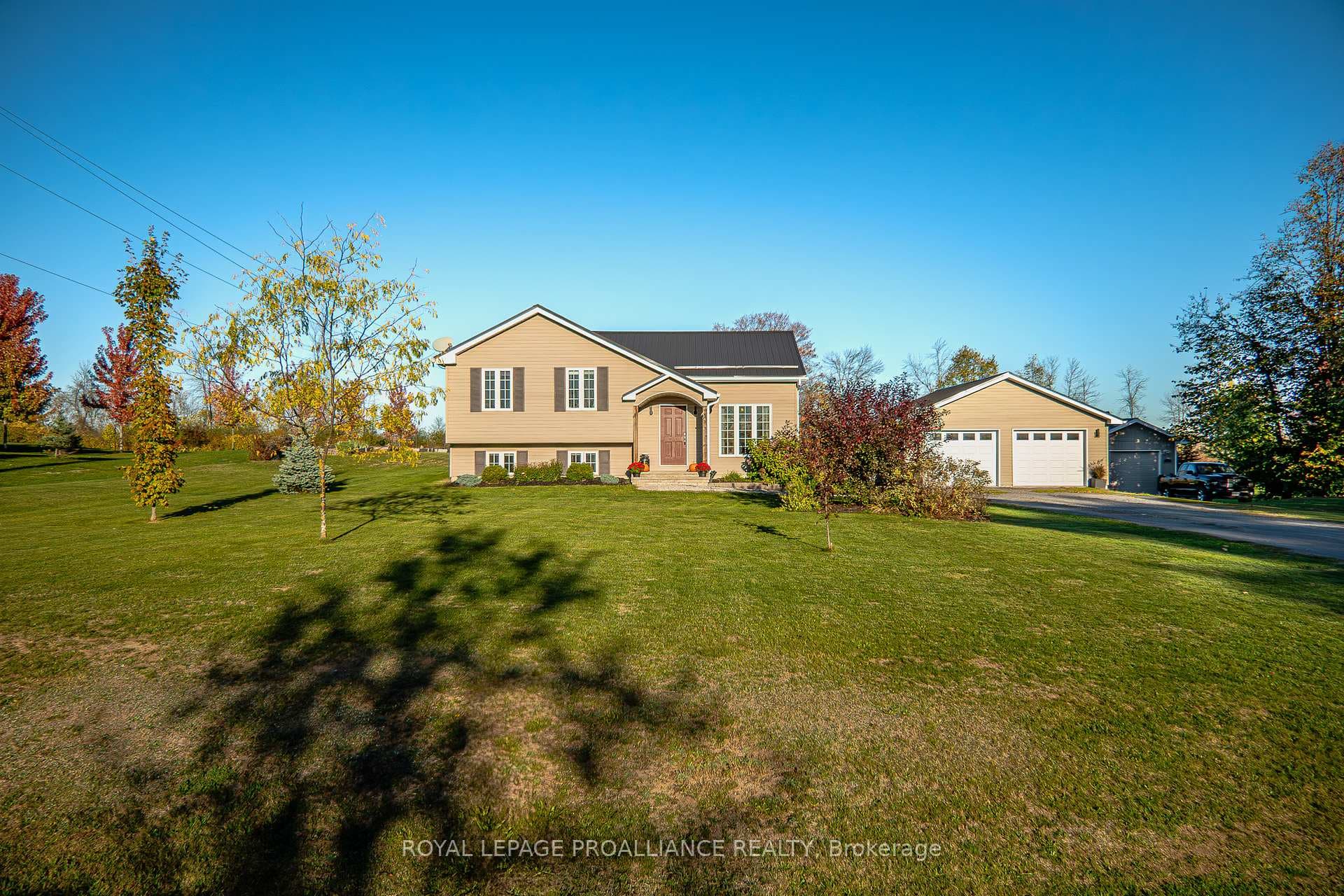 236 Roslin Road photo 2