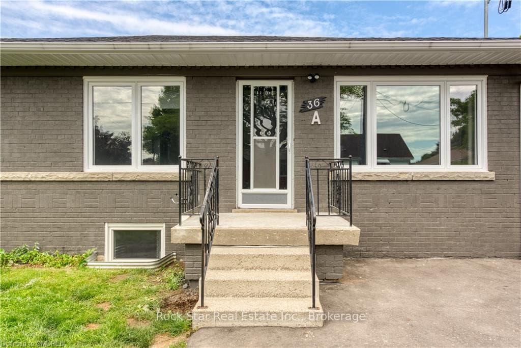 36 FERRARA Street Unit A photo 2
