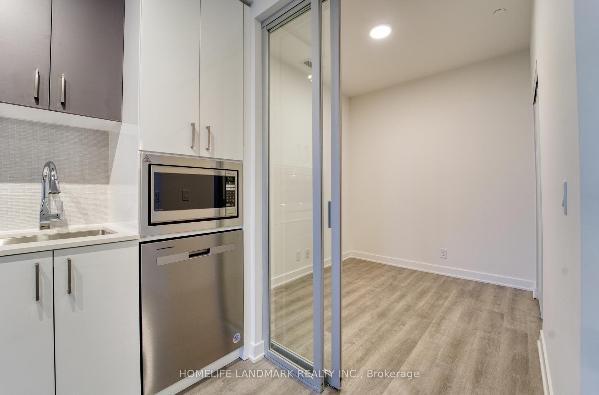 30 UPPER MALL Way Unit 714 photo 10