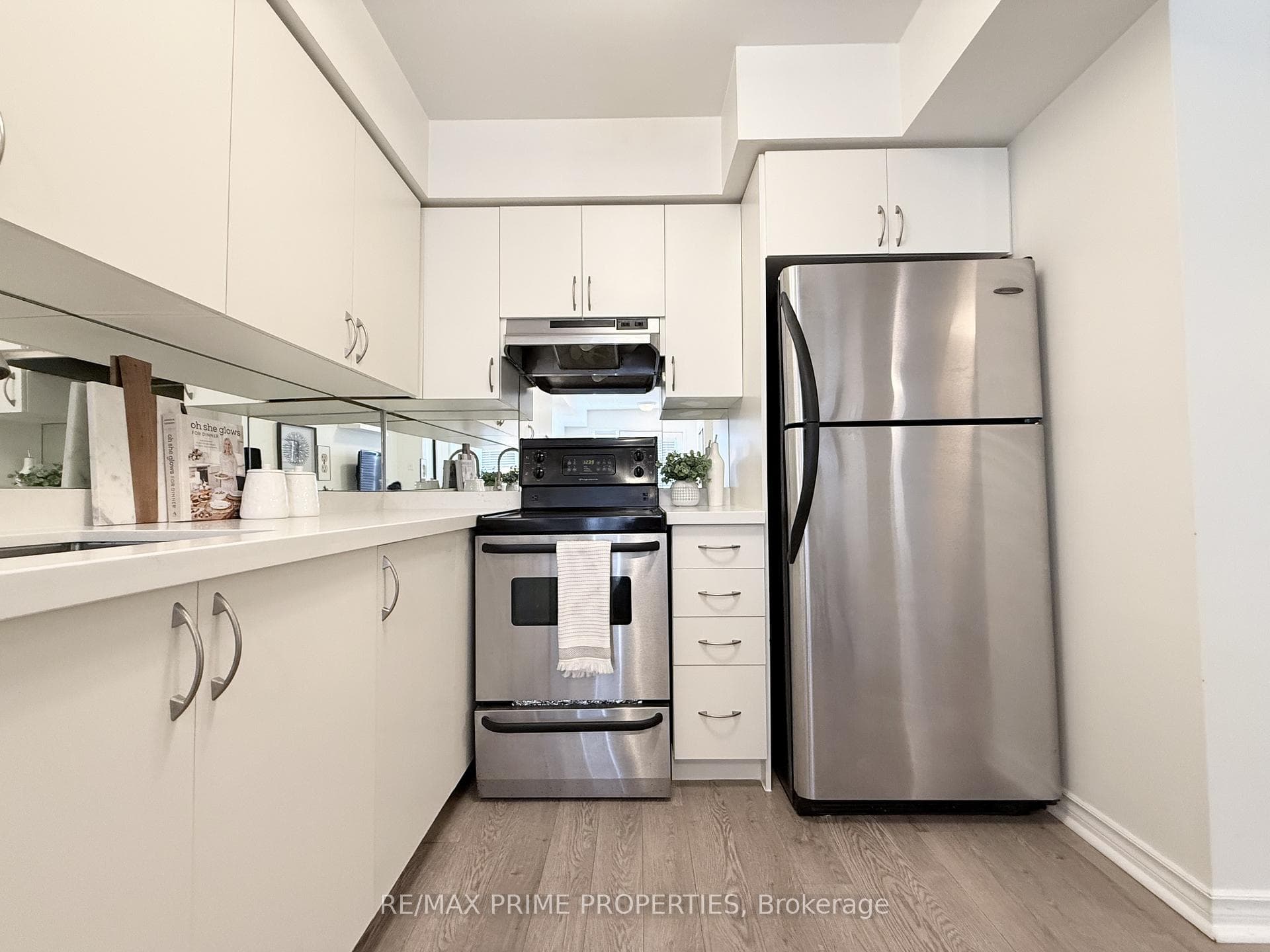 2265 Bur Oak Avenue Unit 44 photo 17