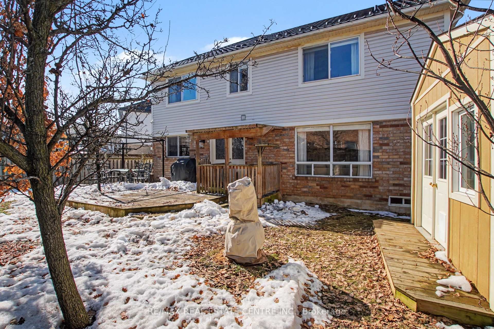 971 Lancaster Boulevard photo 33