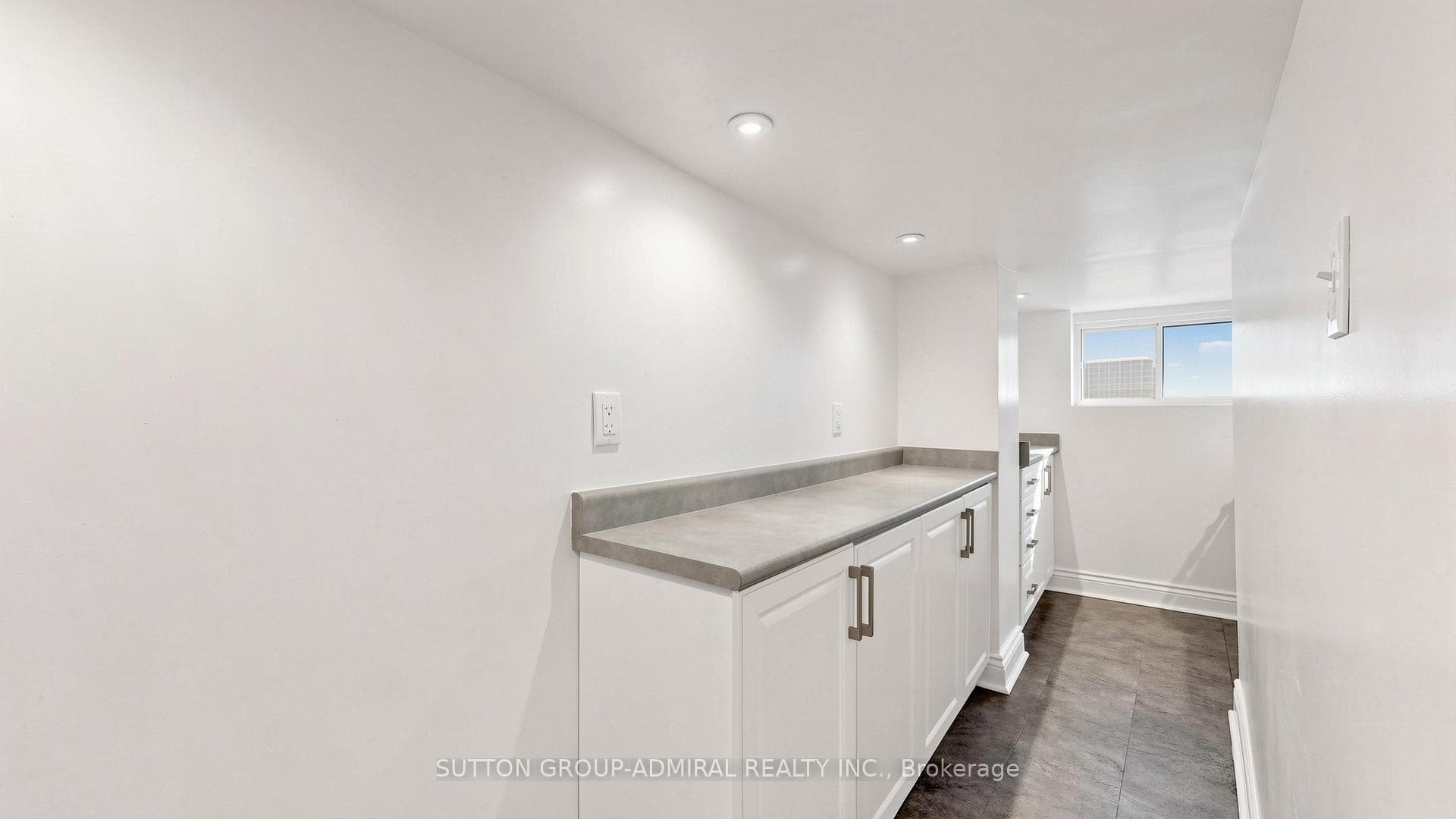 75 Rockcliffe Boulevard photo 22