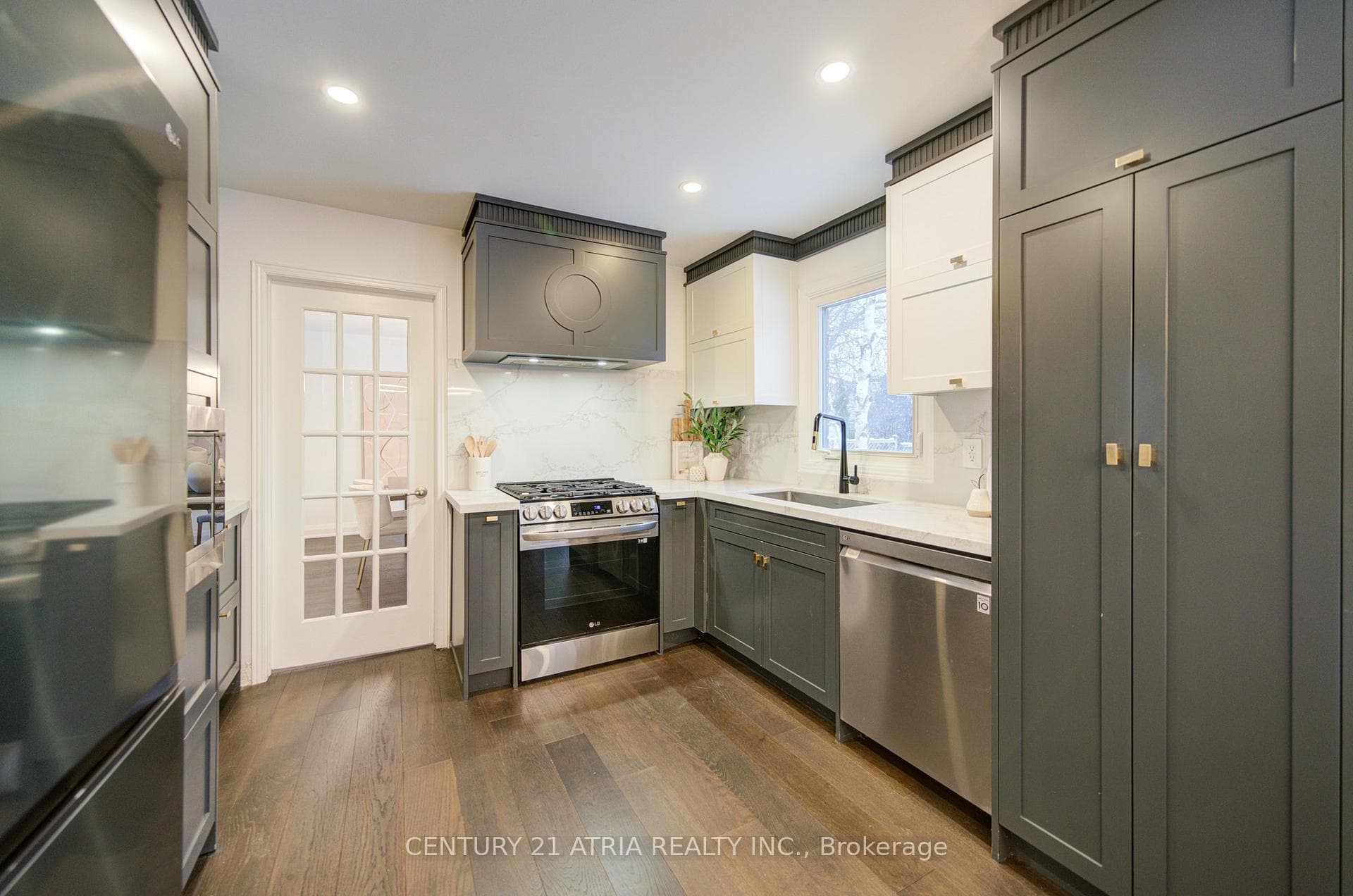 65 Worthington Avenue photo 12