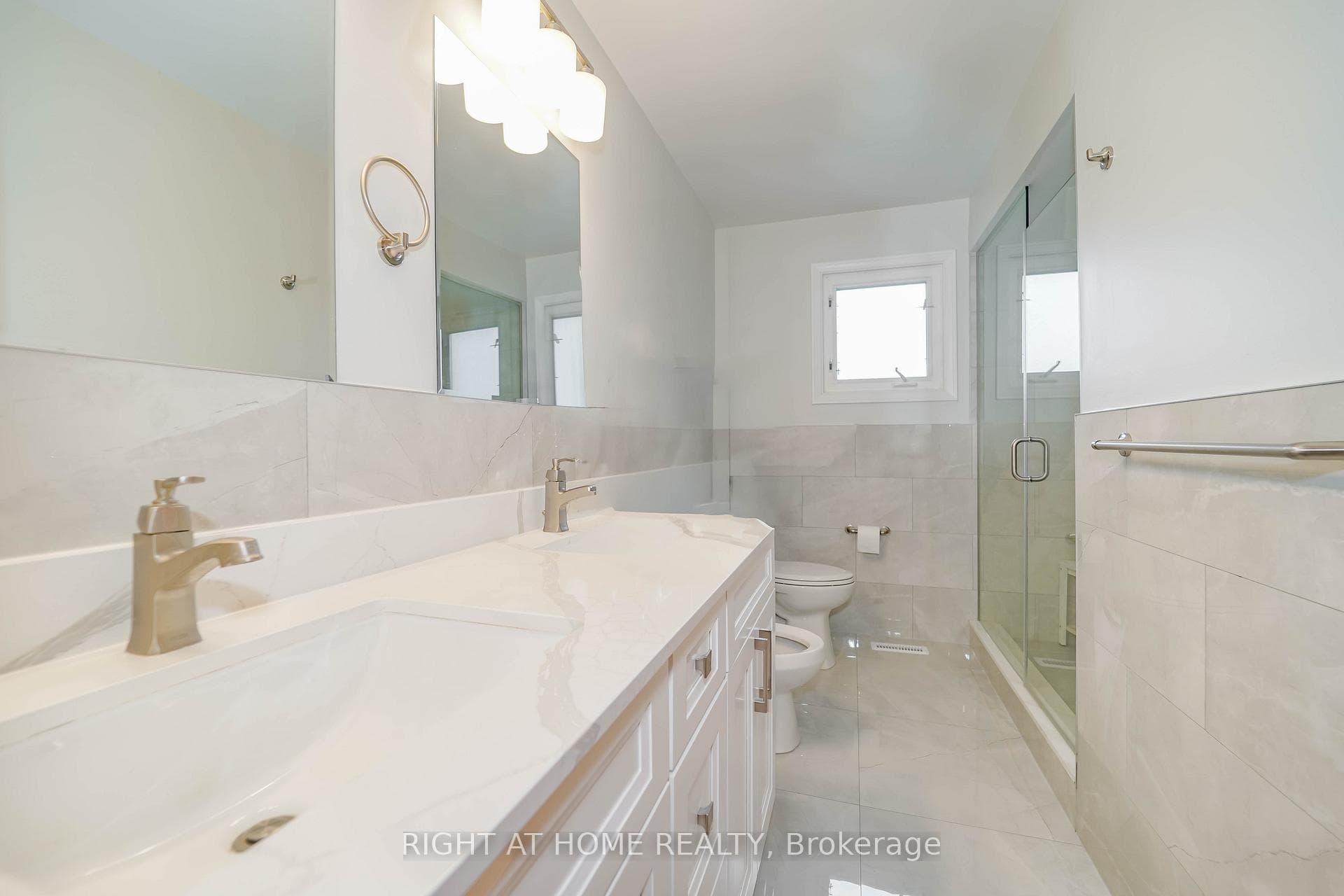 2 Lapworth Crescent photo 24
