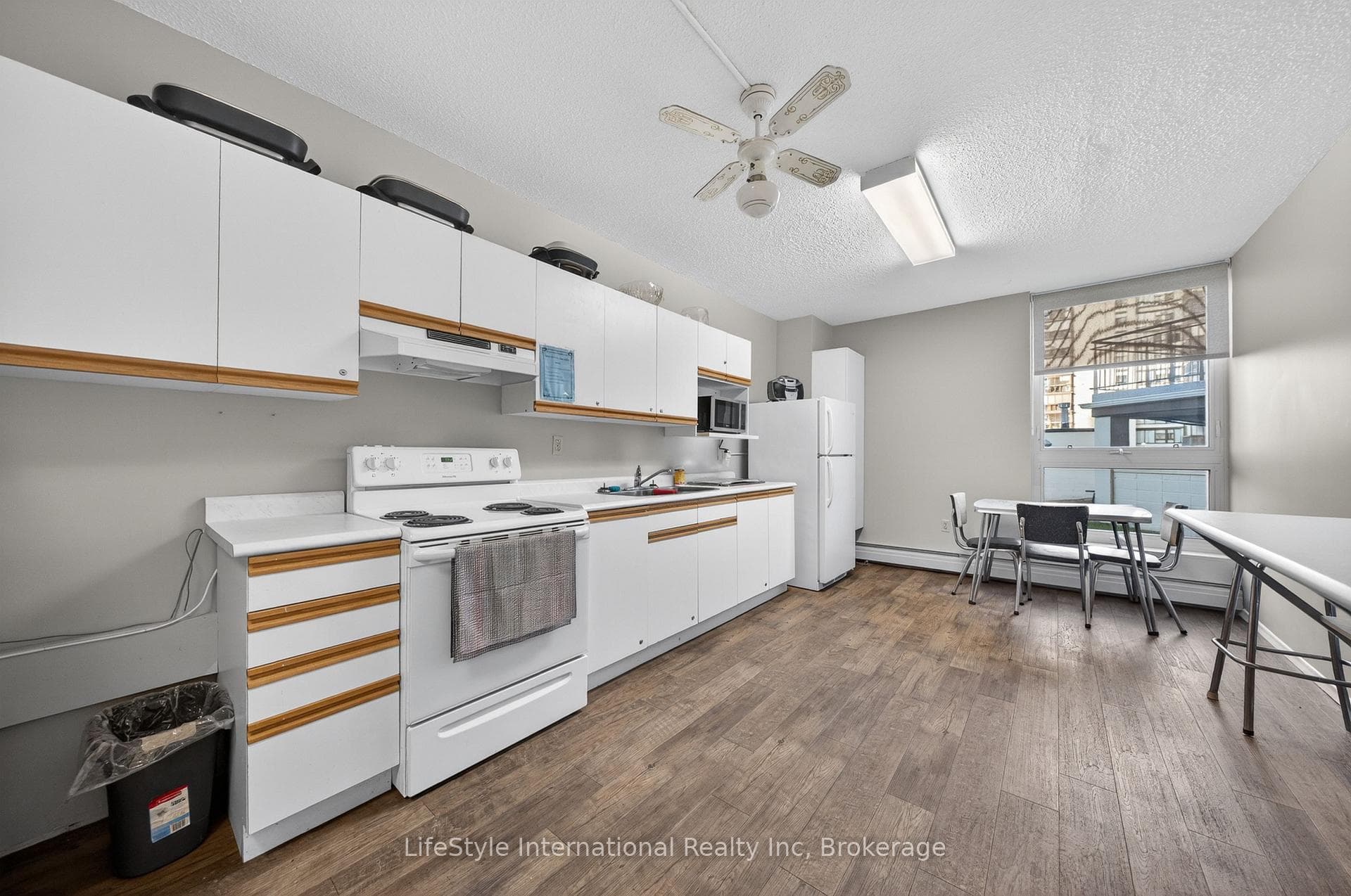 19 Woodlawn Road Unit 512 photo 41