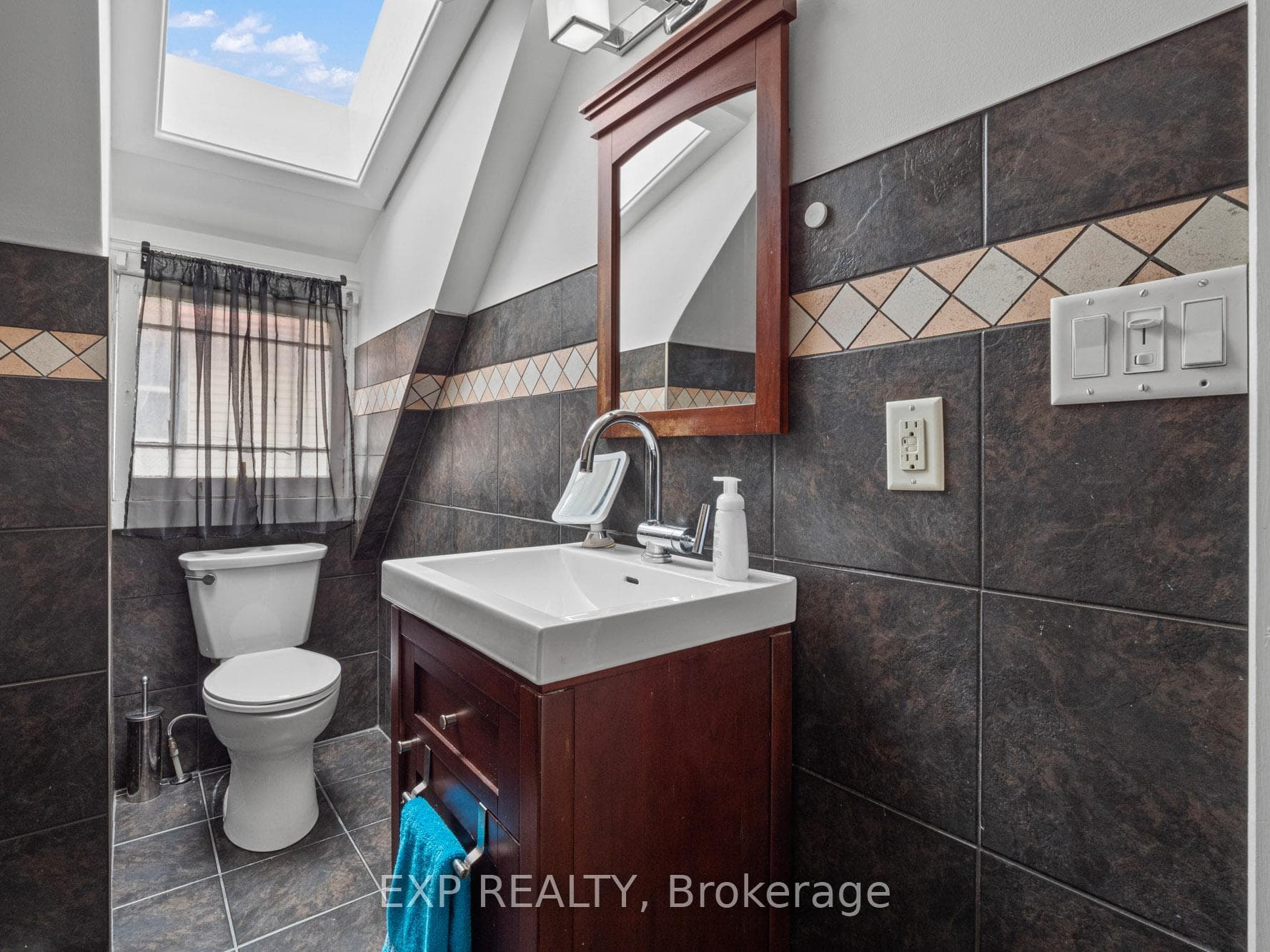 4330 Simcoe Street photo 26