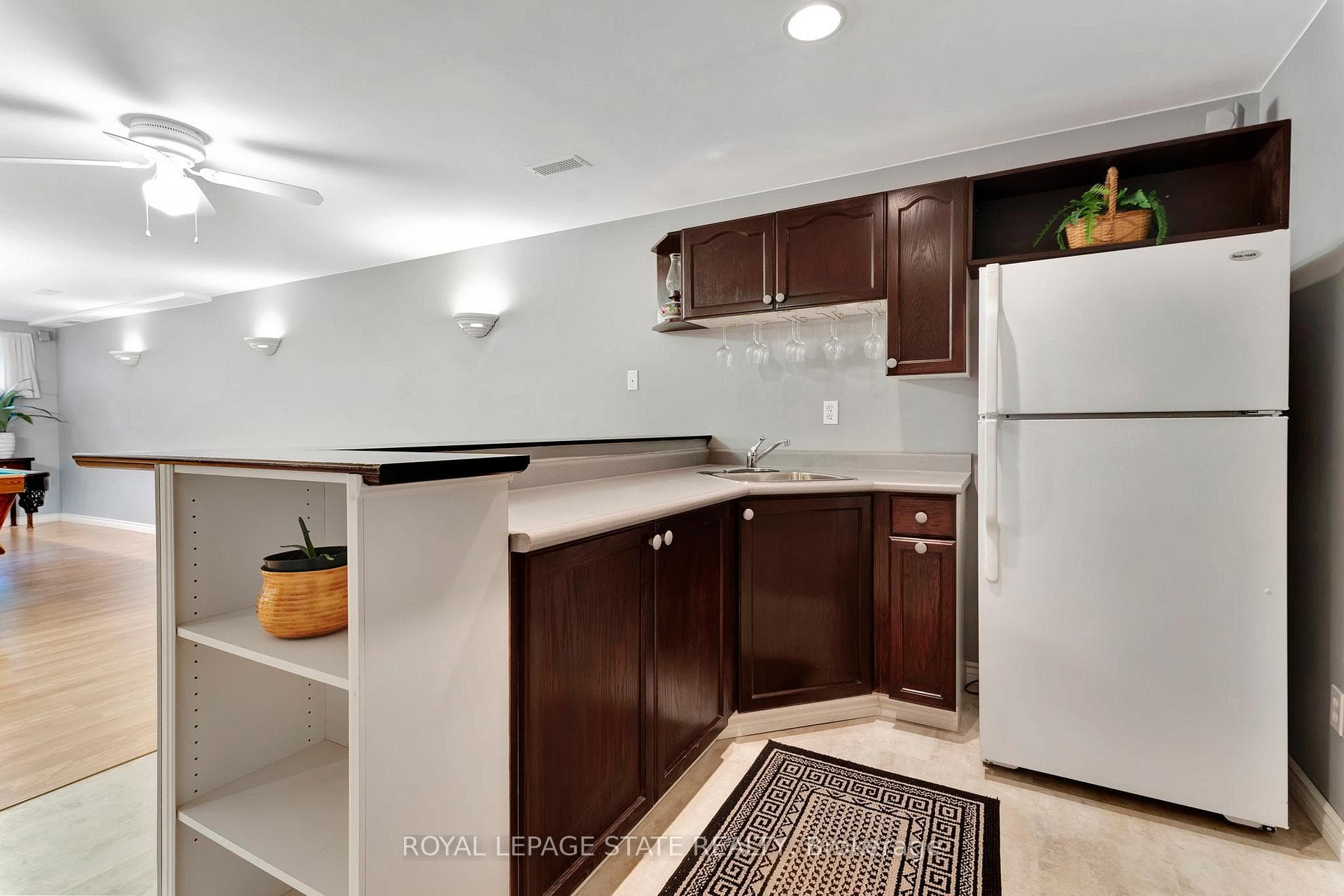51 Etherington Crescent photo 27