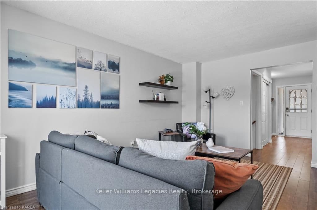 17 BONNY Lane photo 6
