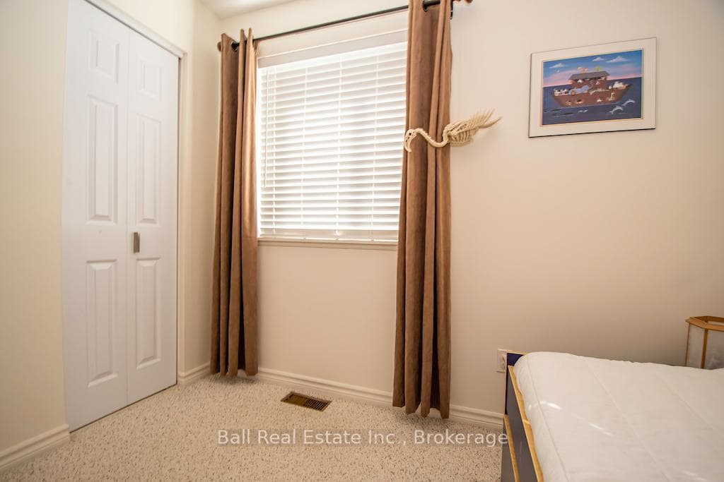 77 Water Street photo 17
