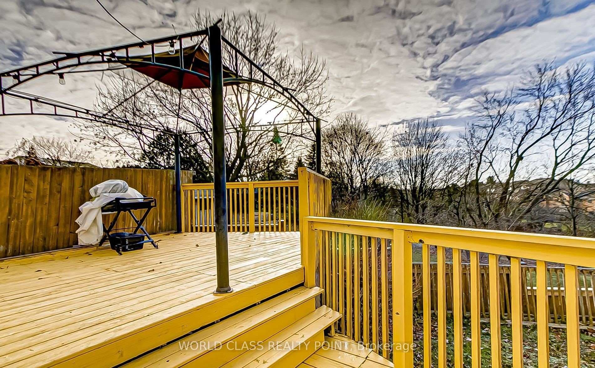 471 Cobblehill Drive Unit (Upper Portion) photo 18