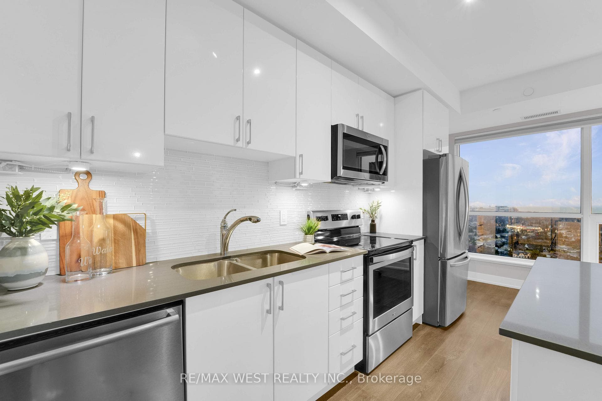 1255 Bayly Street Unit 2305 photo 5