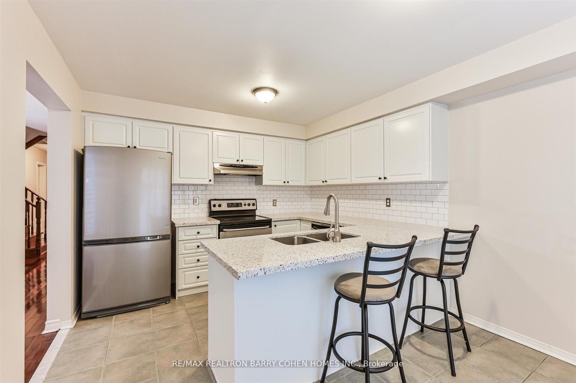 1106 Galesway Boulevard photo 5