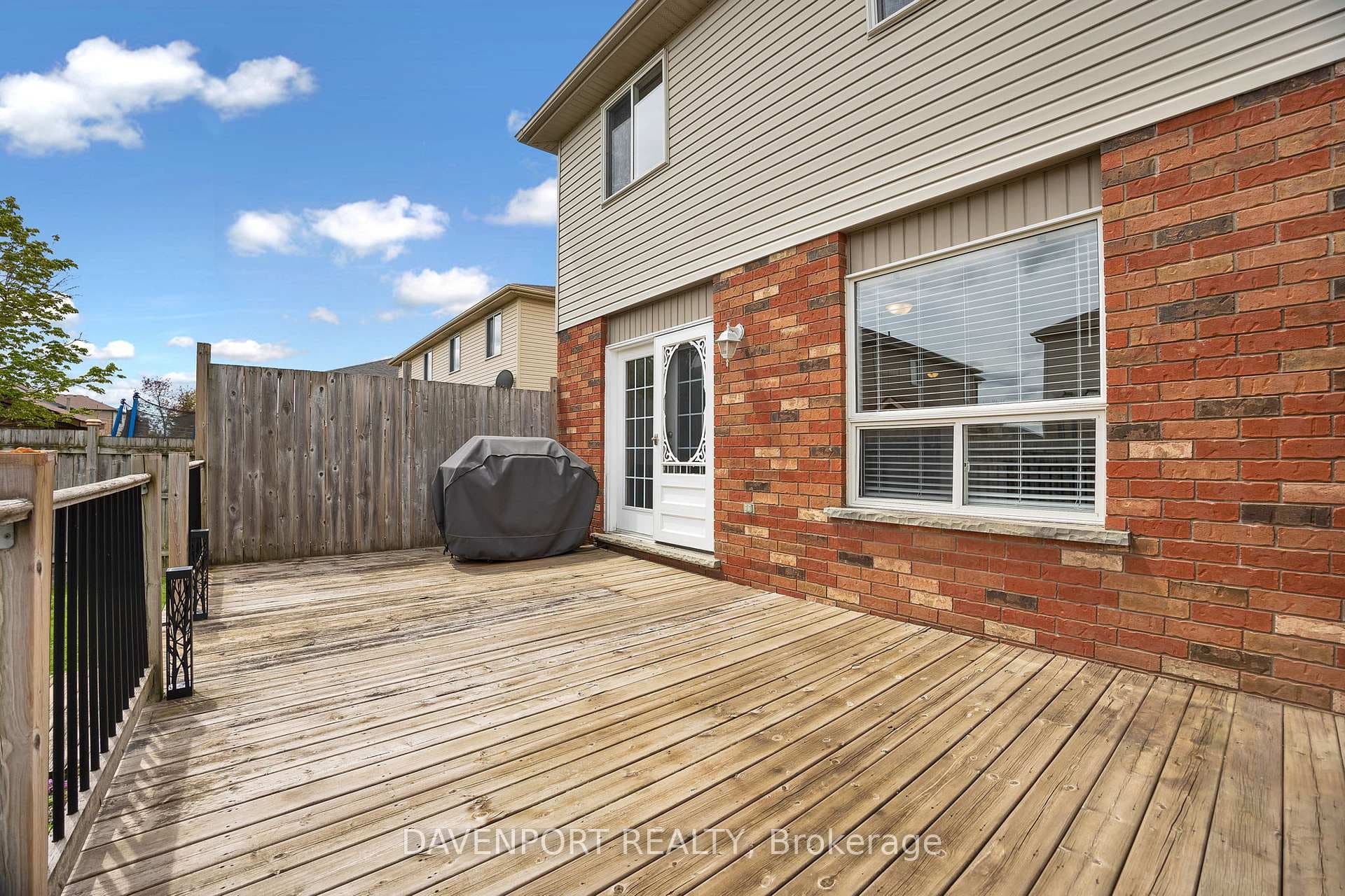 33 Parkside Street photo 32