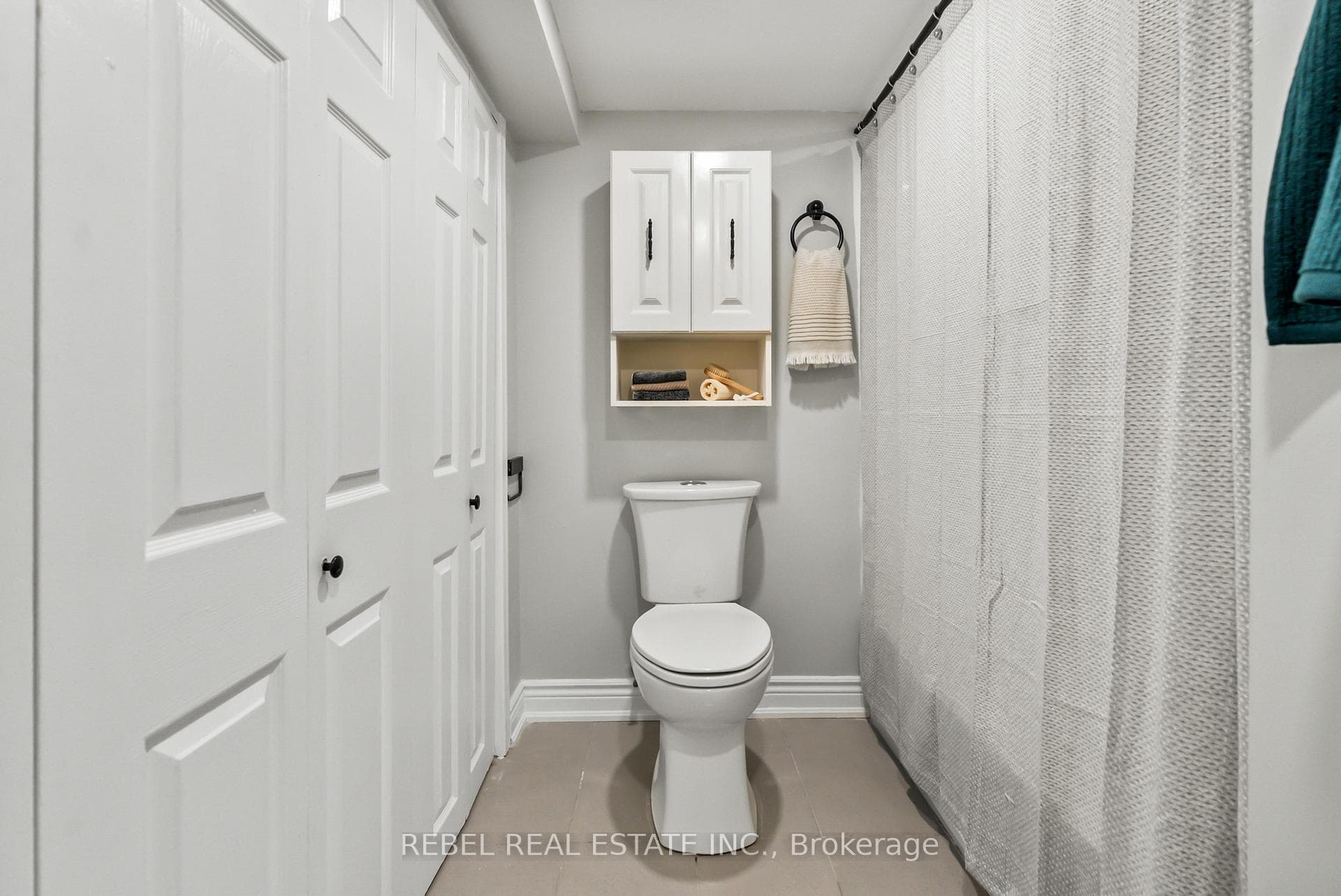 711 Wesley Drive photo 26