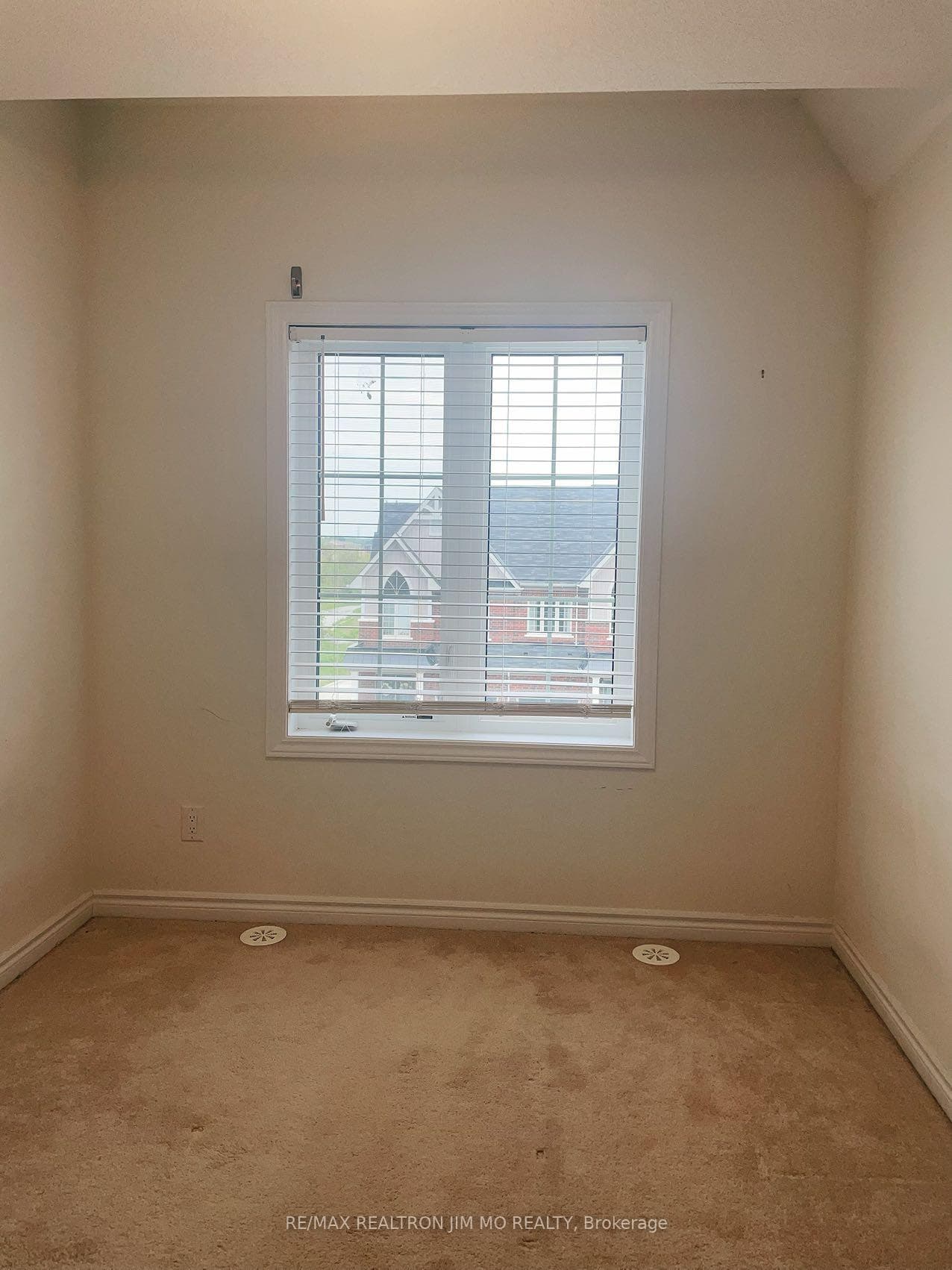 83 Sutcliffe Drive photo 16