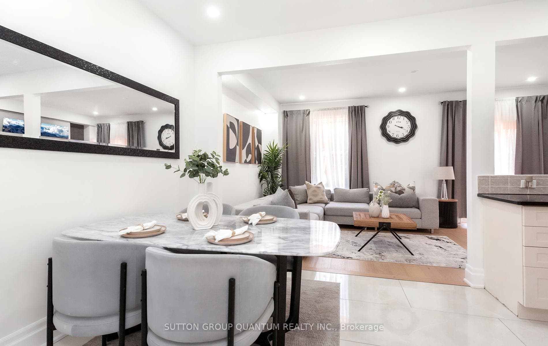 313 Bessborough Drive photo 8
