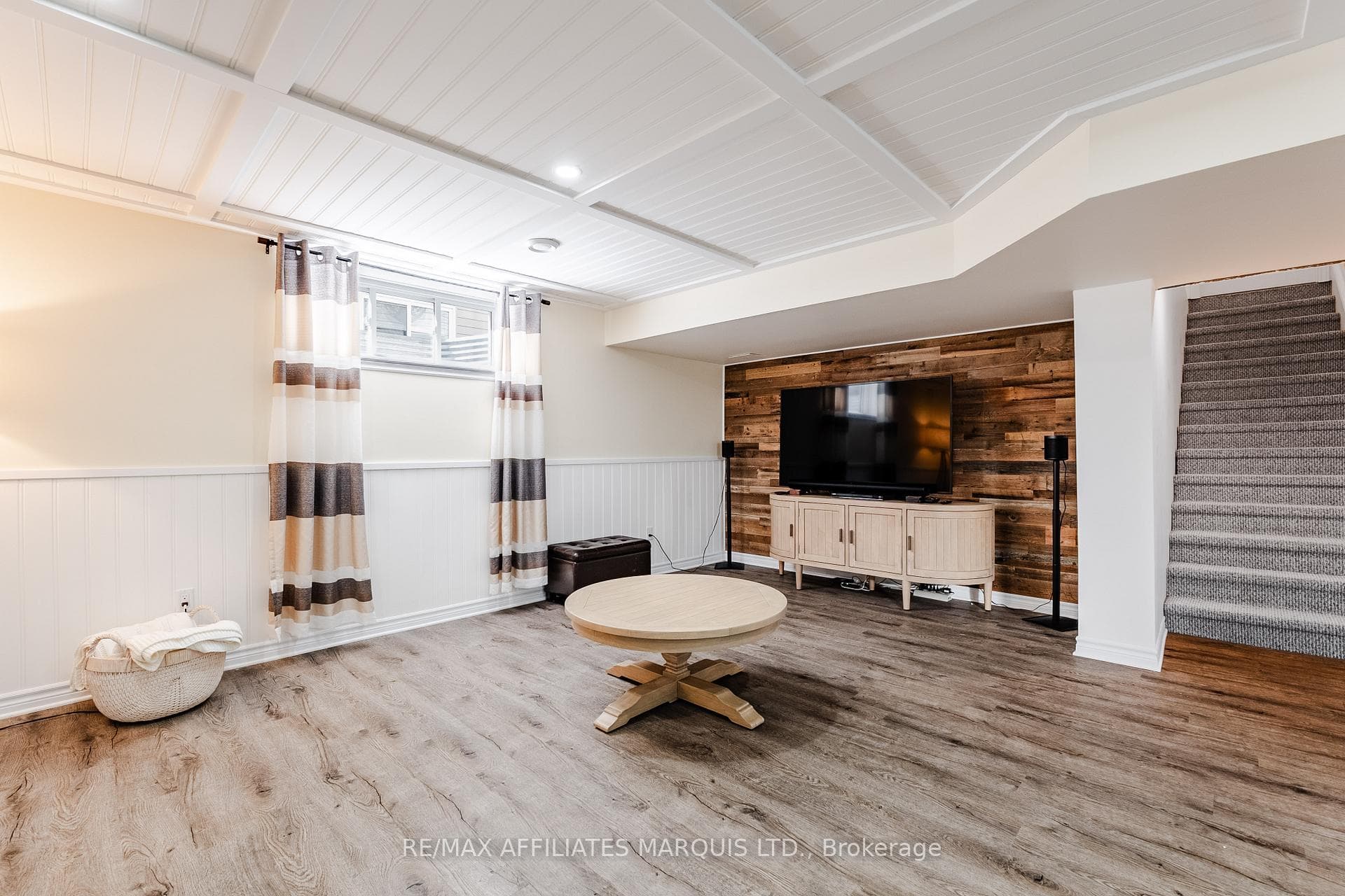 37 Eleanor Drive photo 25