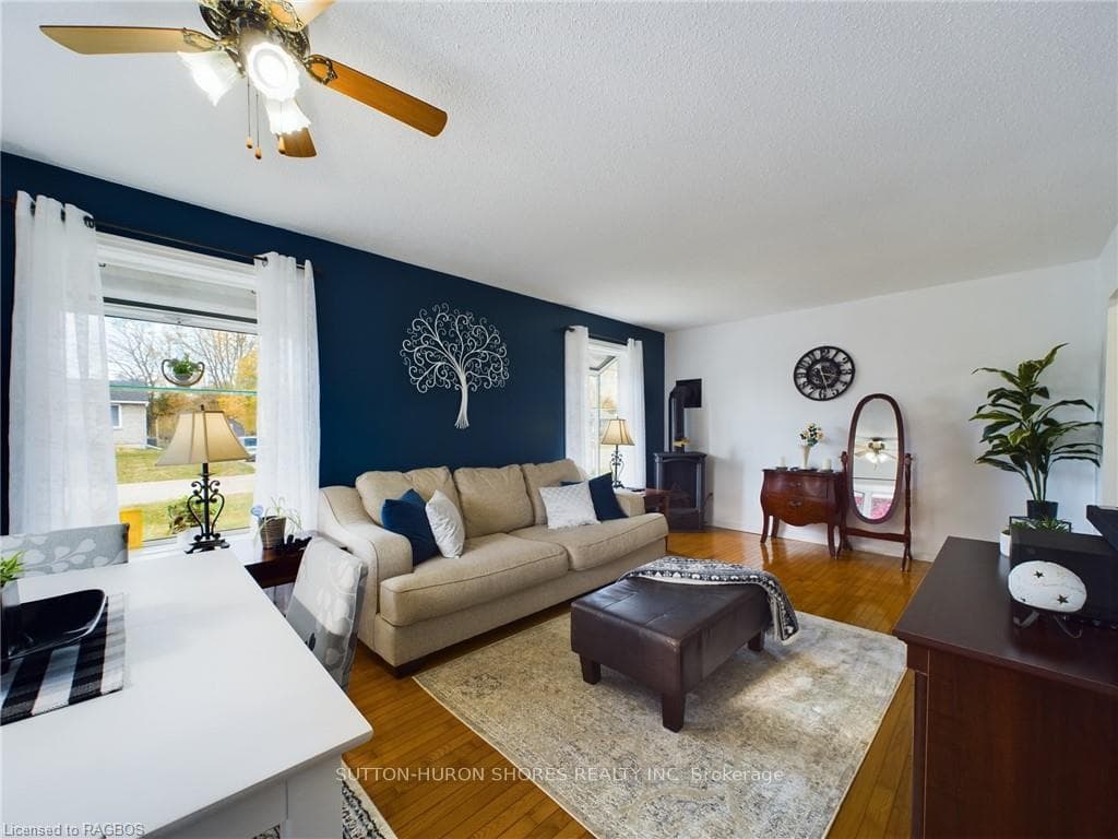495 RIDGE Street photo 12