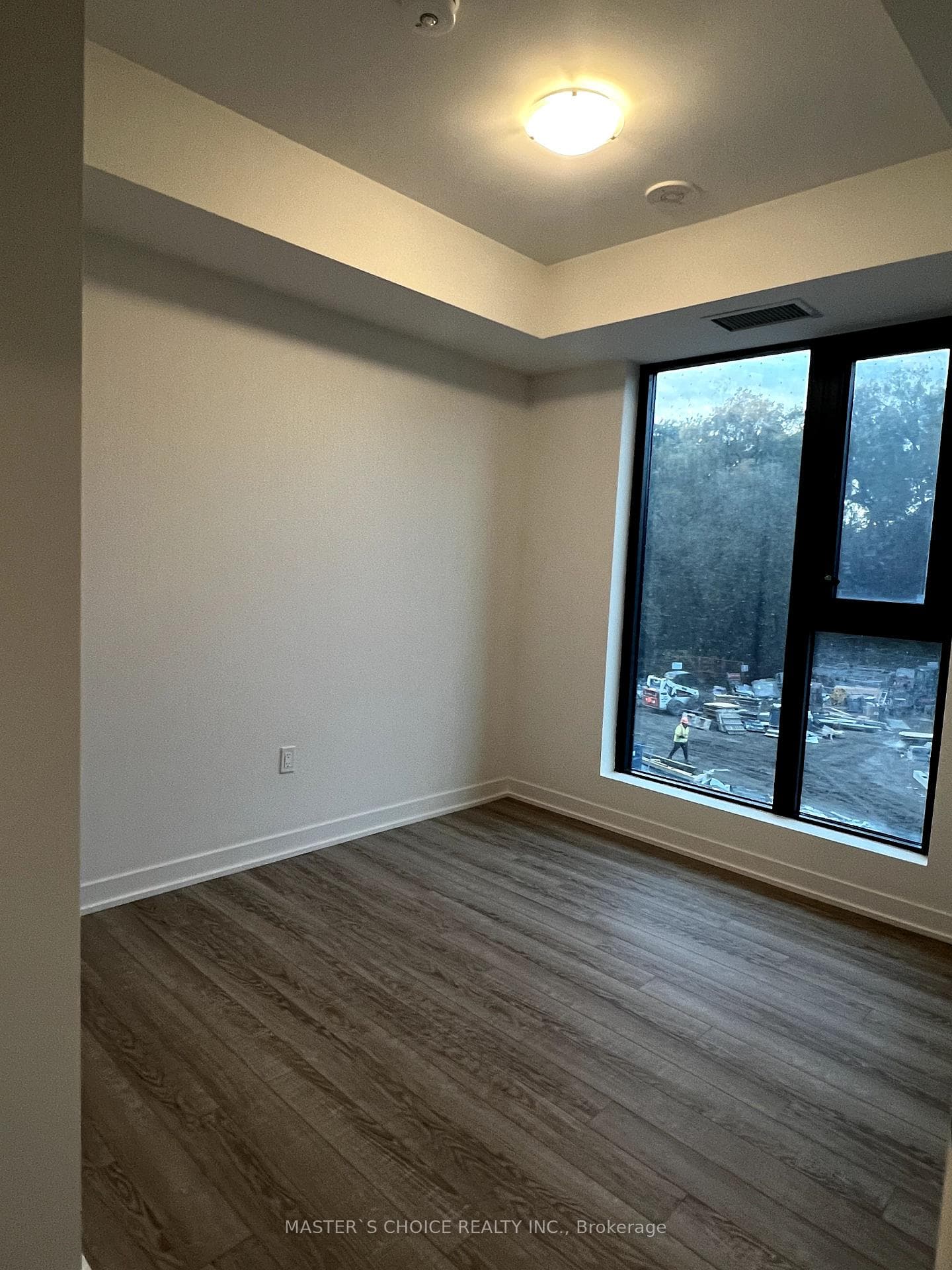 250 Lawrence Avenue Unit 206 photo 6