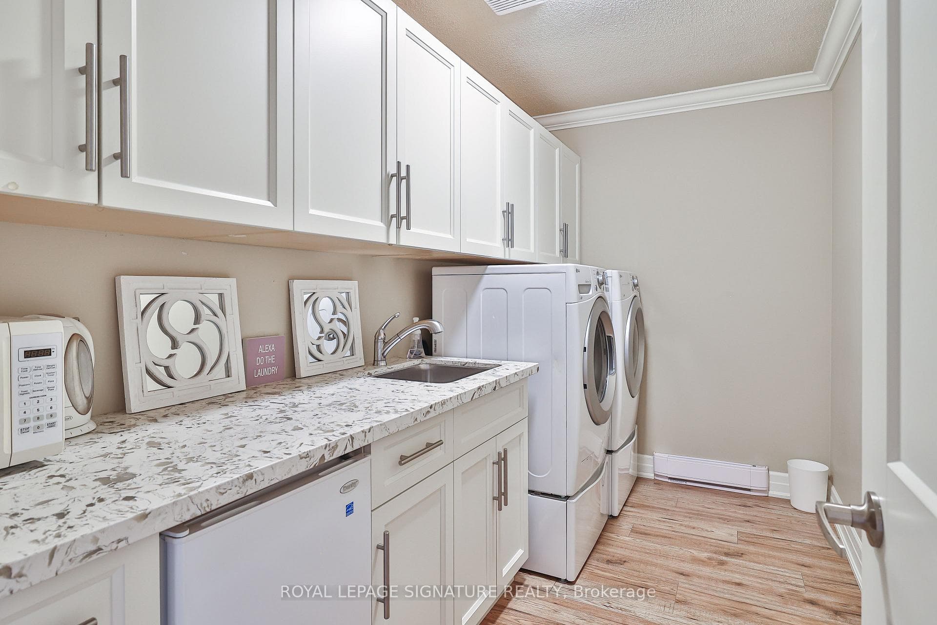 19-51 Laguna Pkwy - 2nd floor laundry room