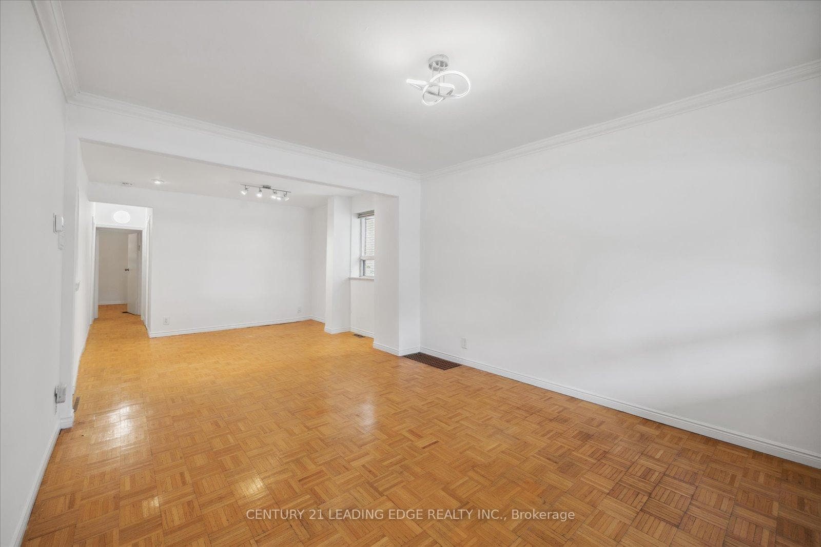 127 Glen Park Avenue photo 8