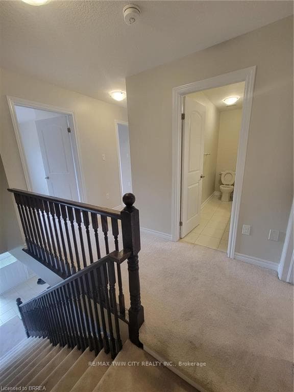 136 Flagg Avenue photo 9