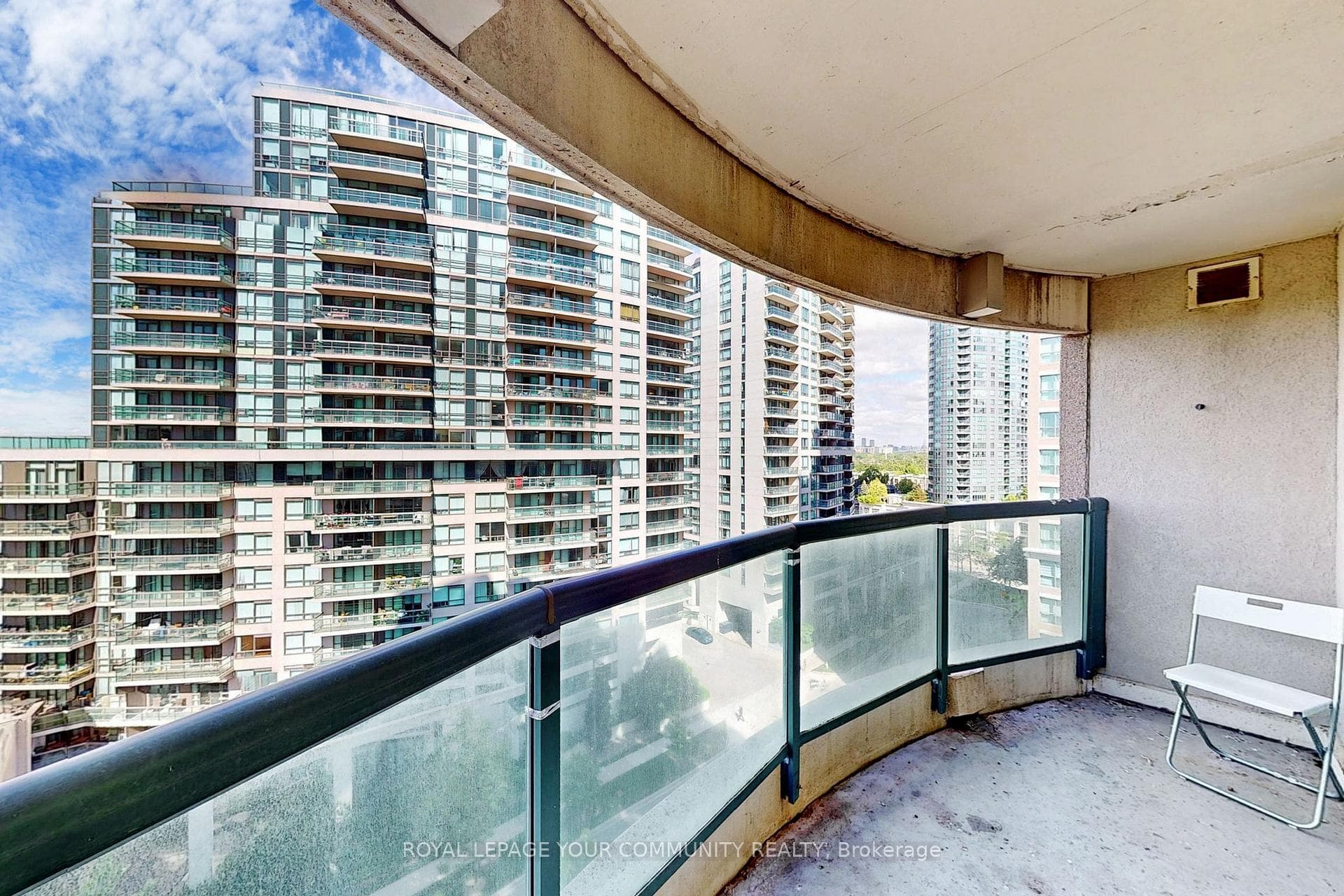 23 Lorraine Drive Unit 1211 photo 36