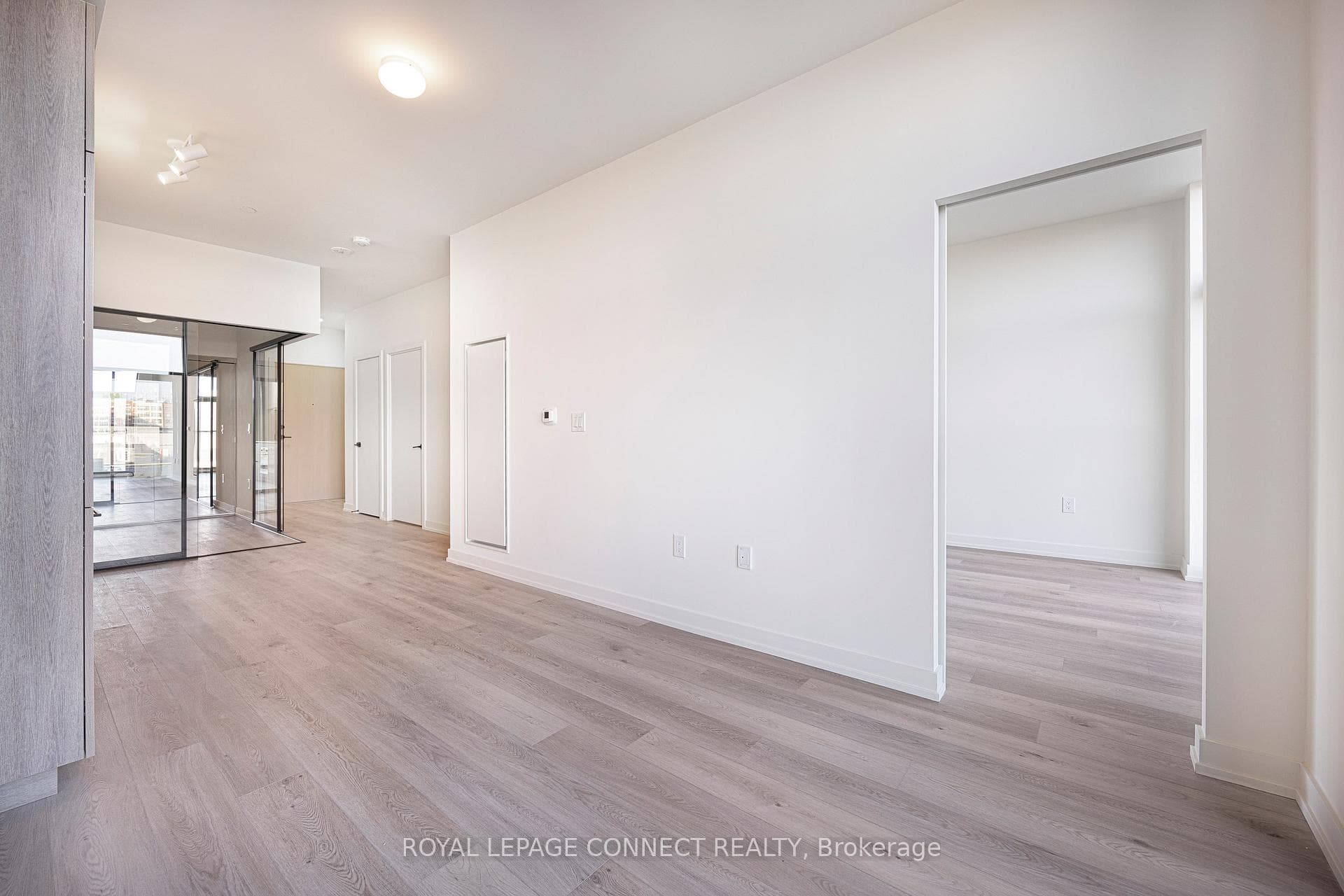 181 Sterling Road Unit 511 photo 10