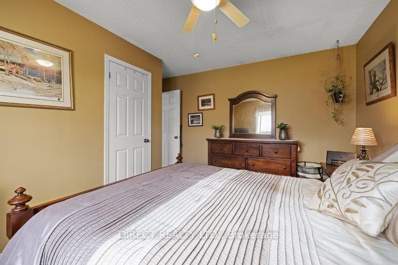 1367 Hamilton Road photo 16