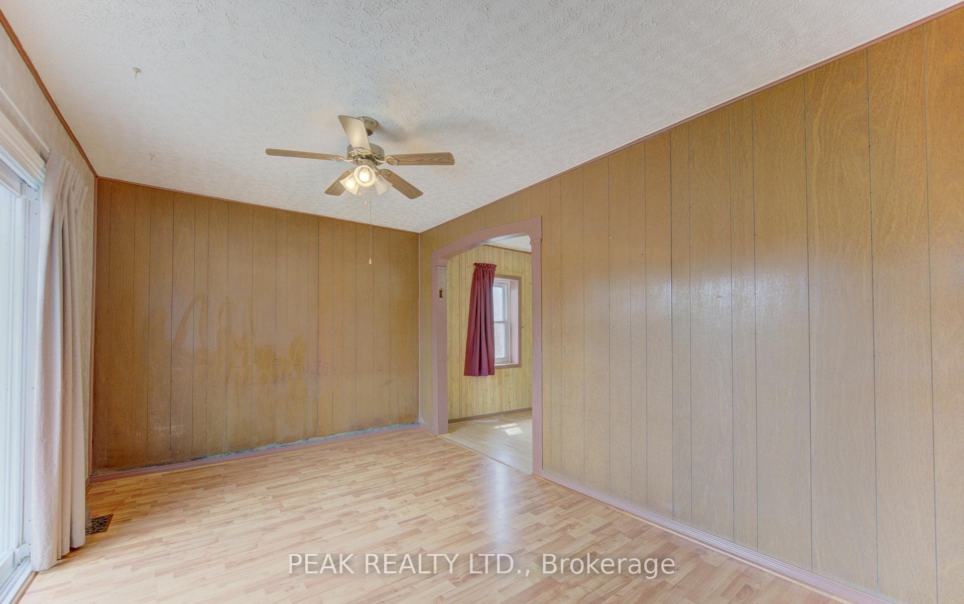 386 Peel Street photo 11
