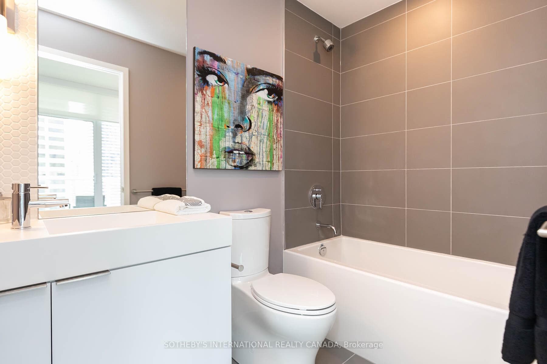 33 Helendale Avenue Unit 2110 photo 18