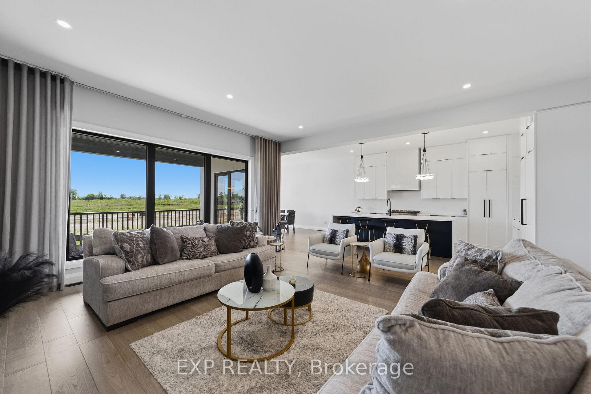 113 Edgewater Boulevard photo 6