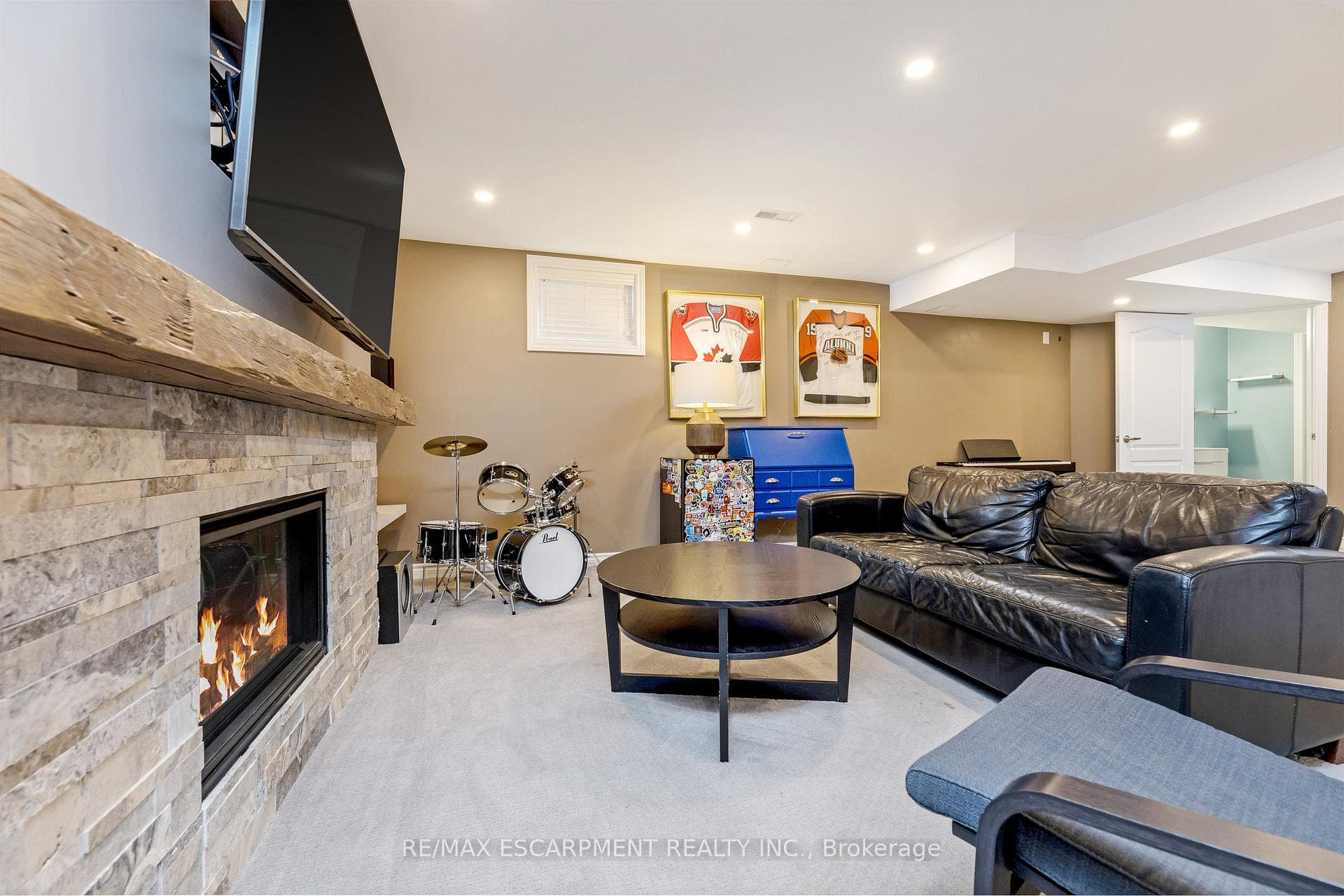 279 LEITERMAN Drive photo 29