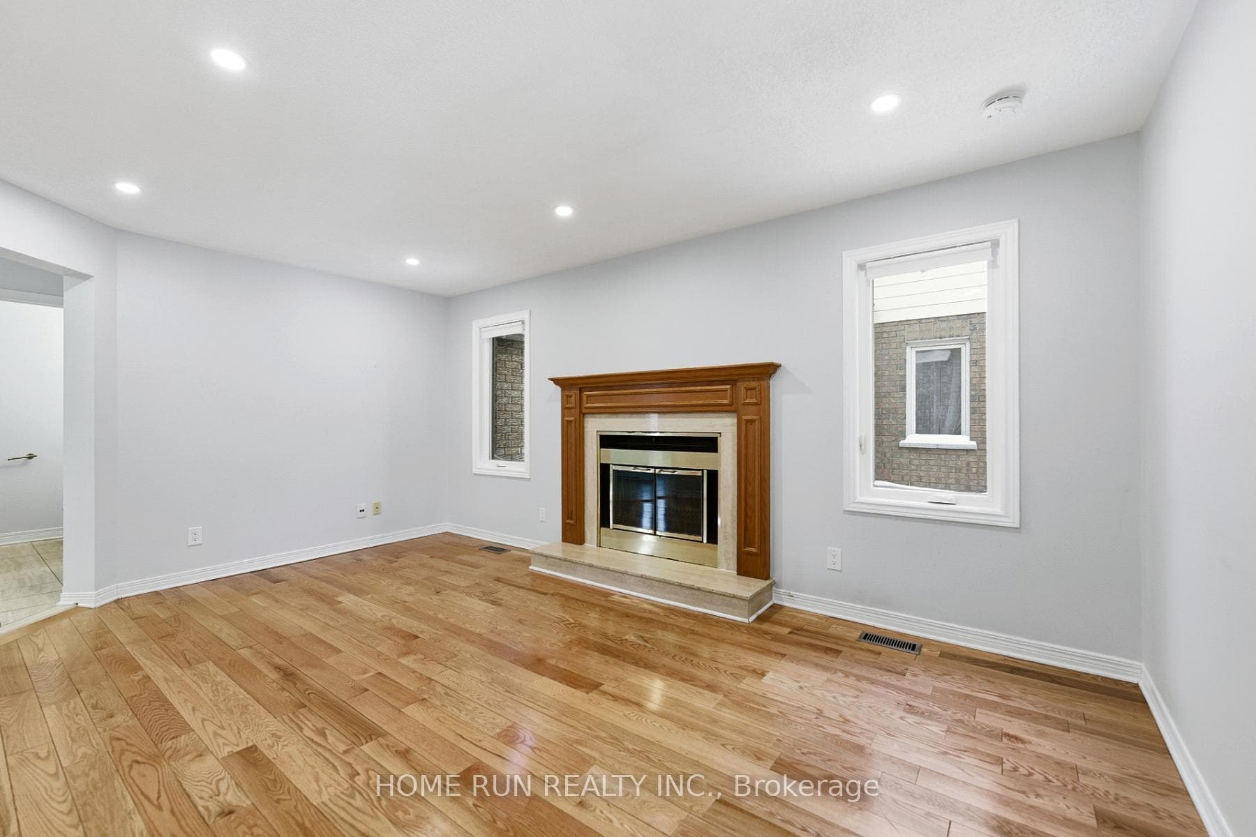 35 Weslock Way photo 16