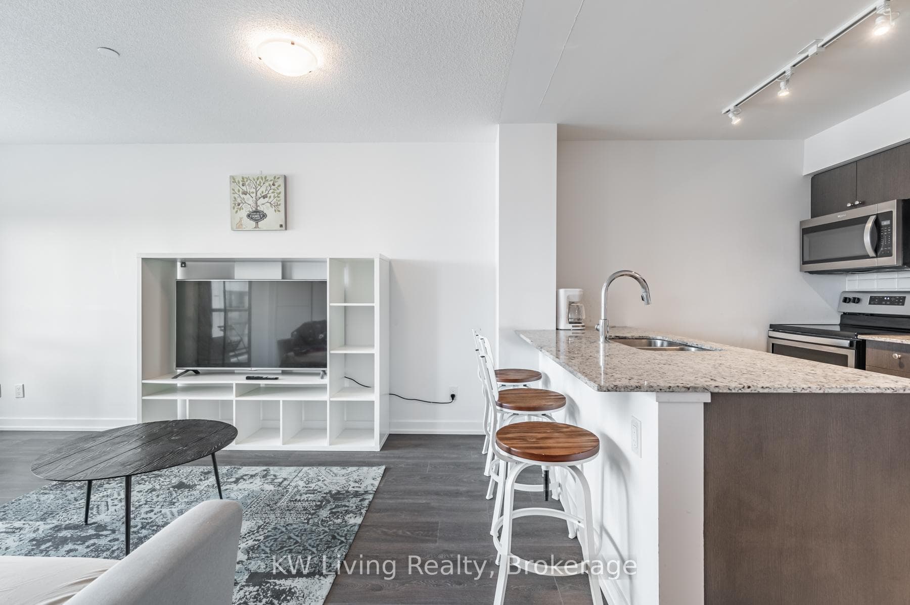 8 Trent Avenue Unit 805 photo 8
