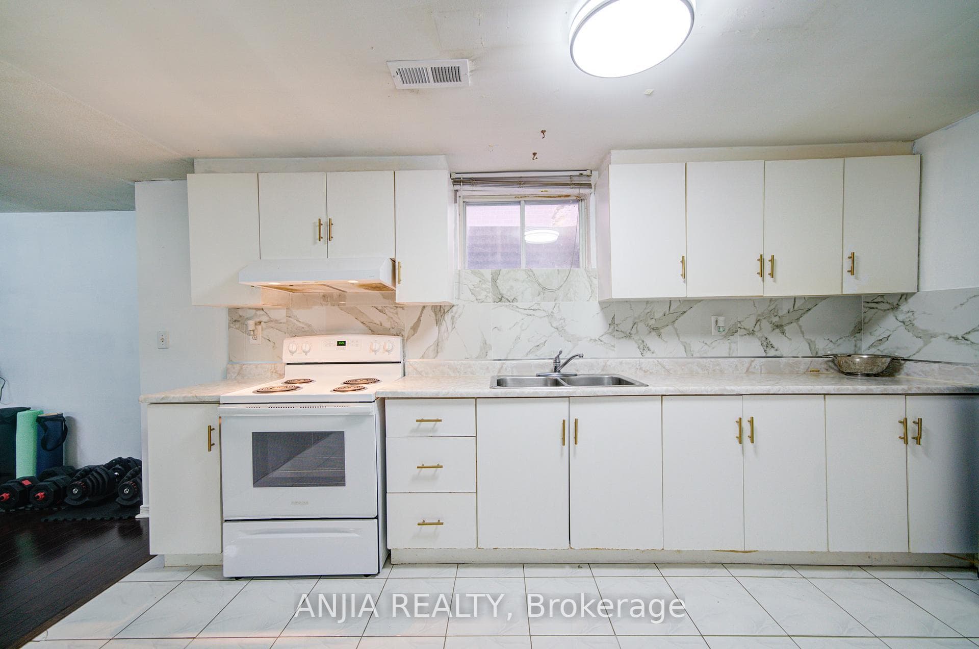 62 Walford Road photo 39