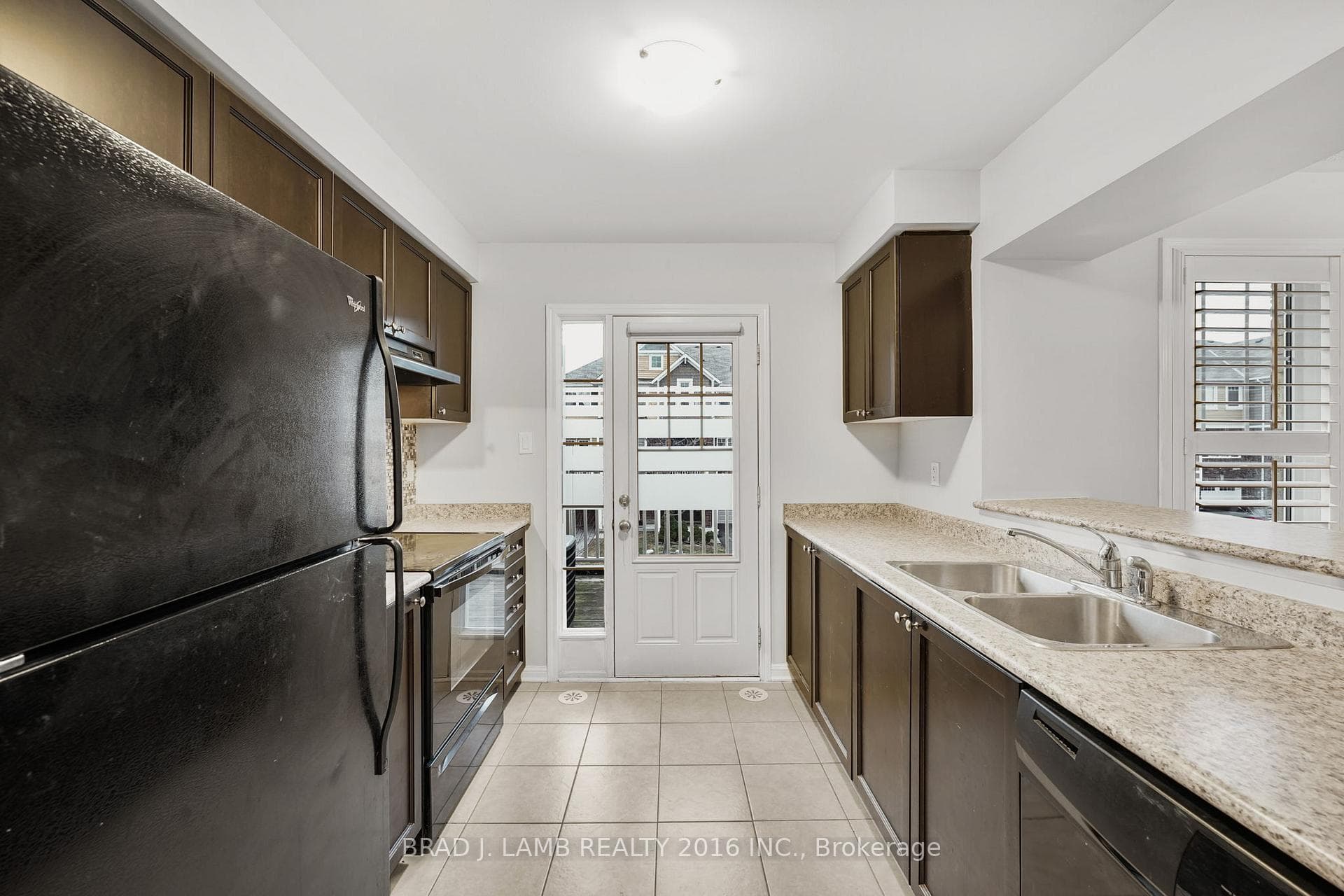 930 Nadalin Heights photo 11