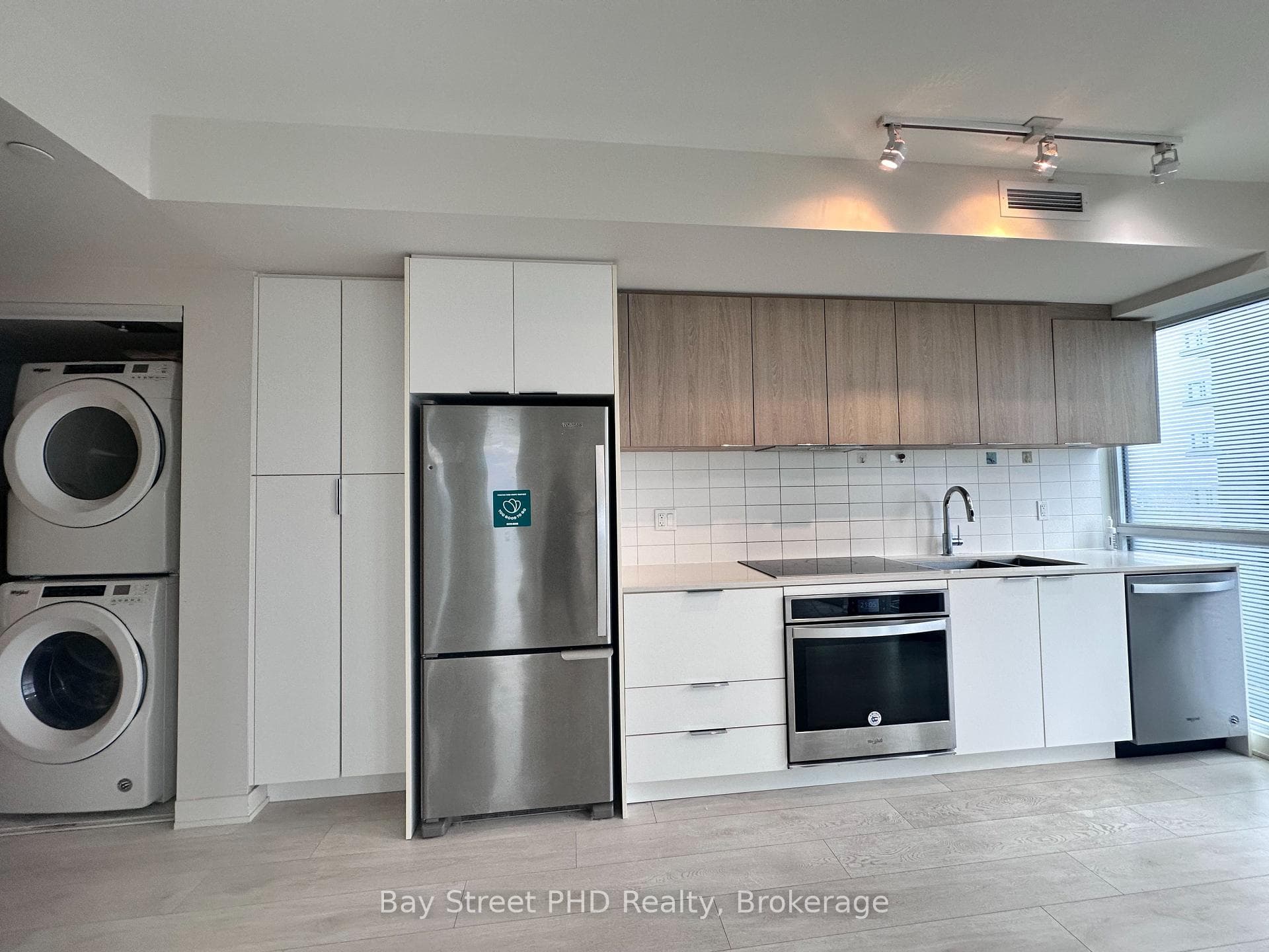 6 Sonic Way Unit 1209 photo 11