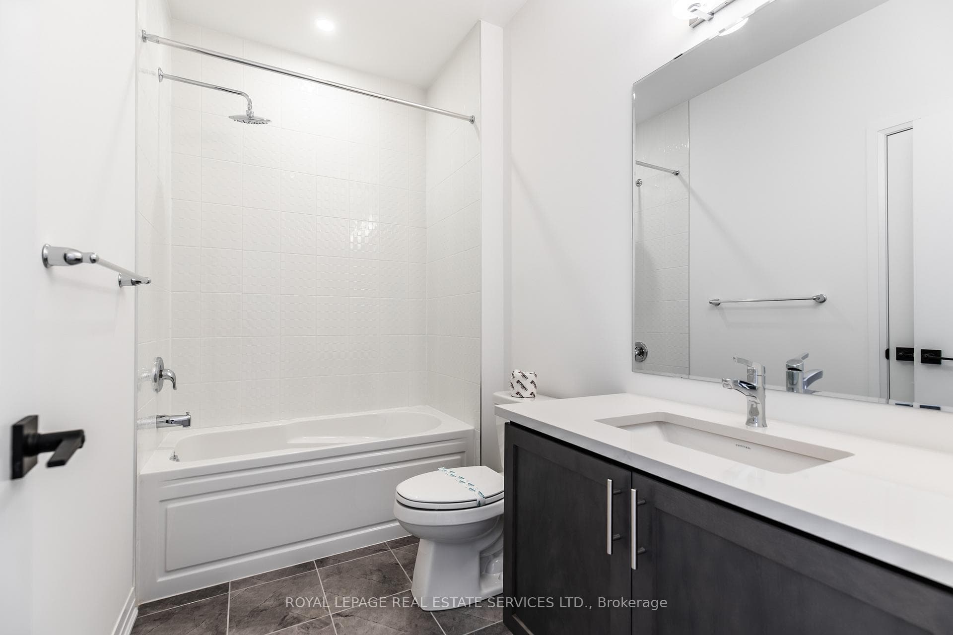 3234 Crystal Drive photo 32