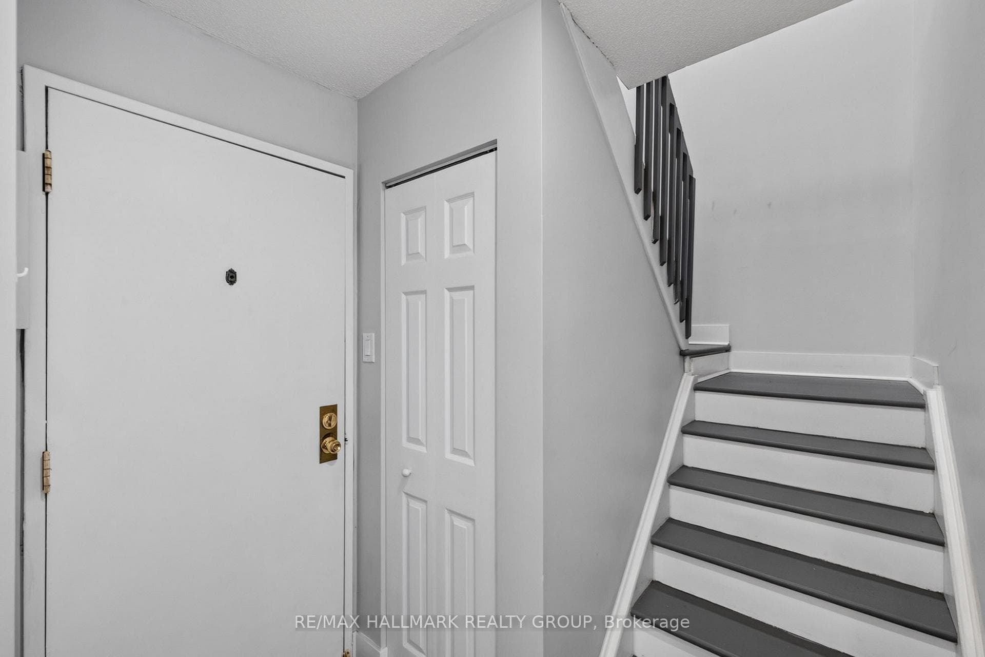 2080 Ogilvie Road Unit 9J photo 13
