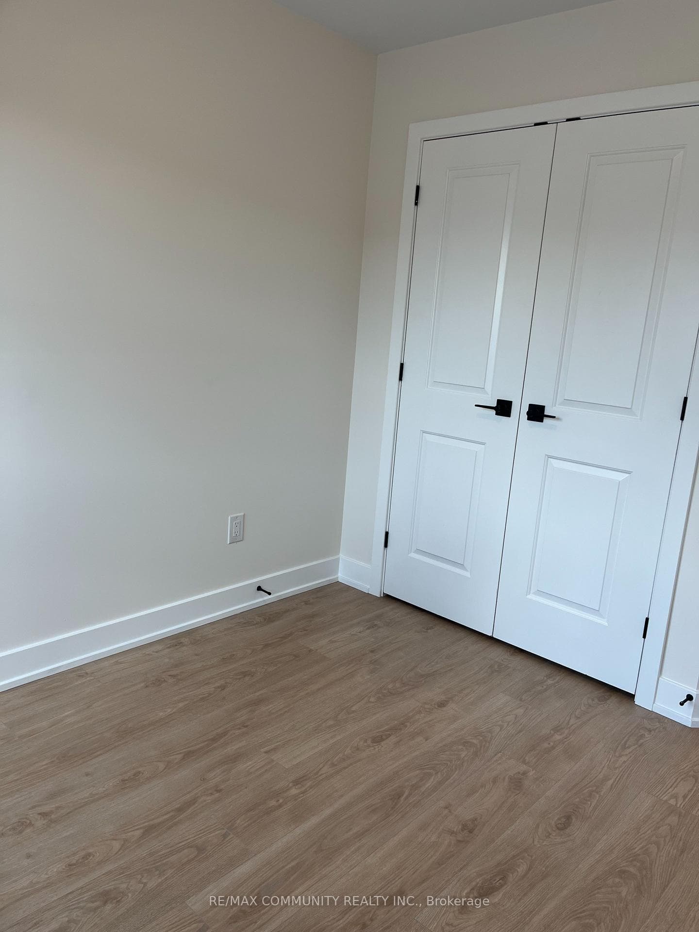 63 Staples Boulevard photo 9
