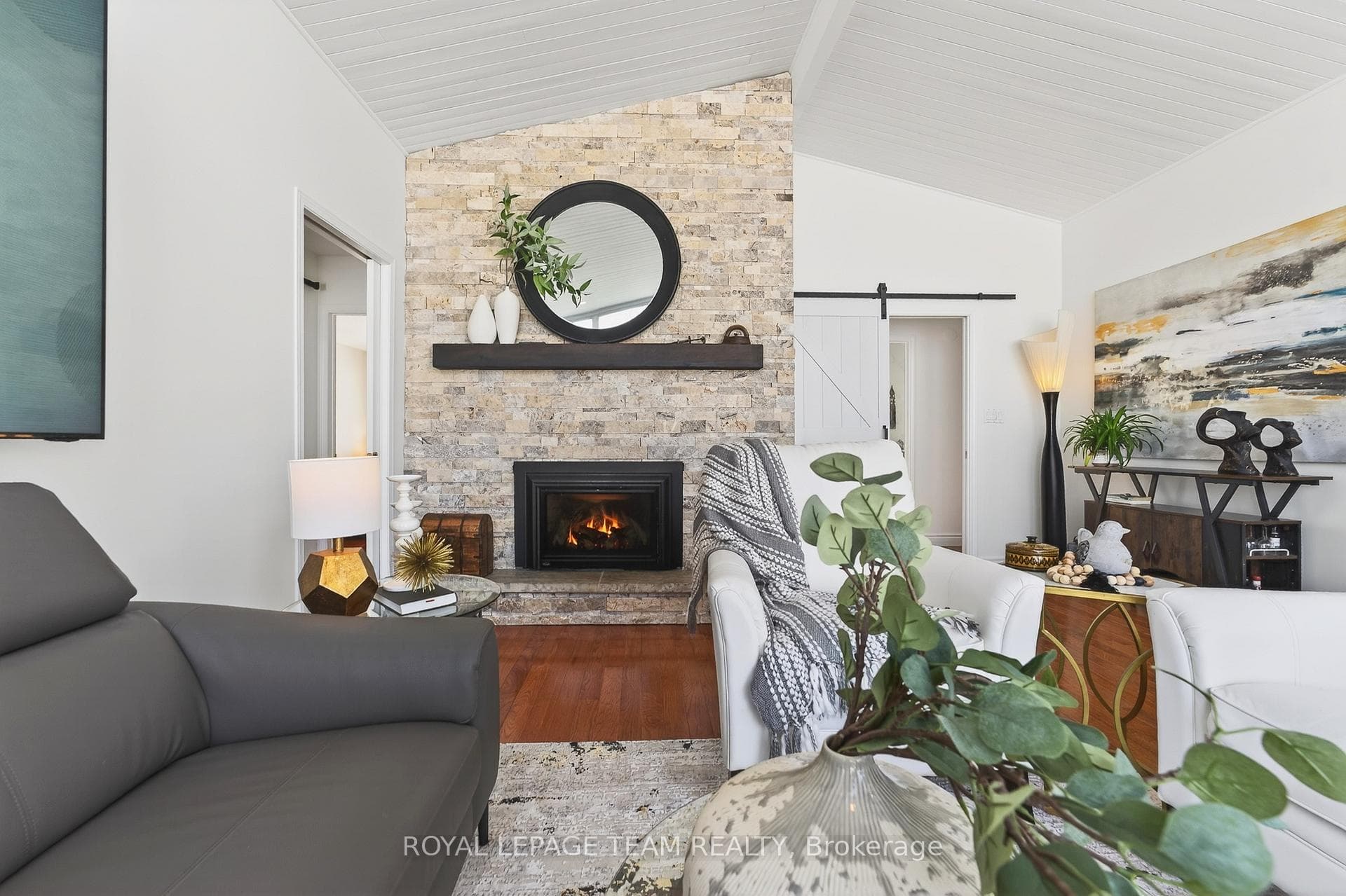 Floor to ceiling Fireplace