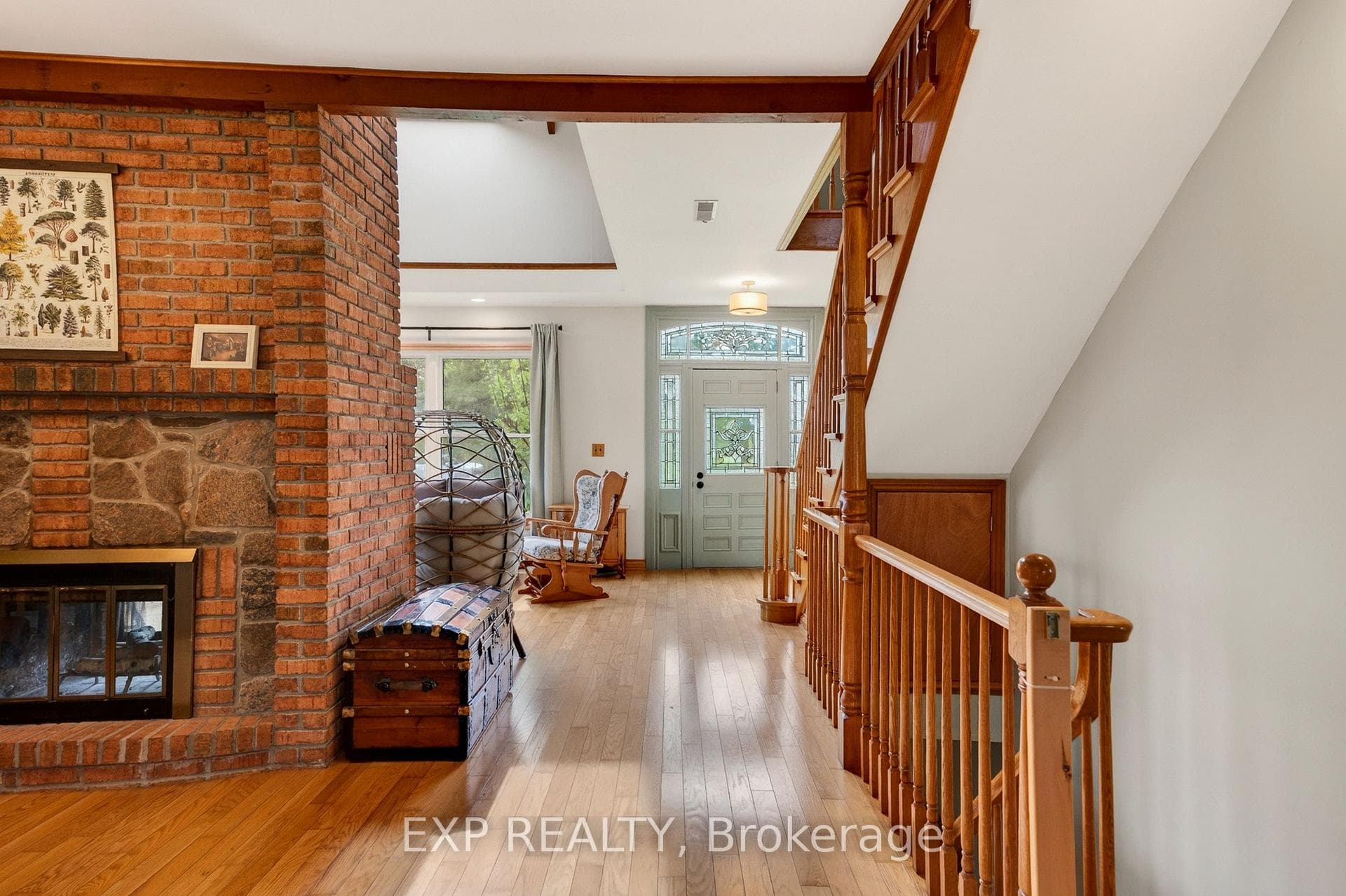 2266 Pettit Road photo 15