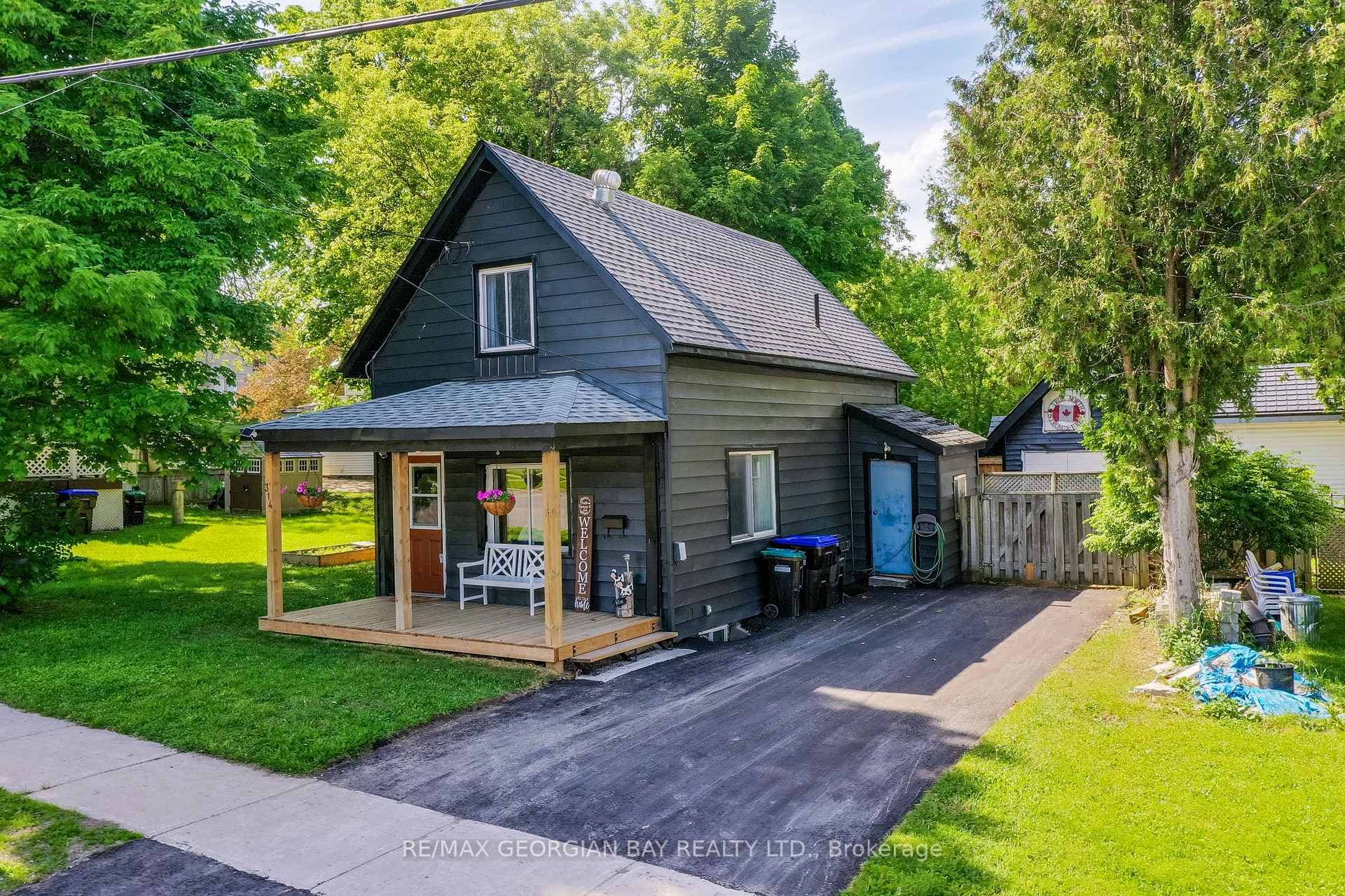 314 Bay Street photo 1