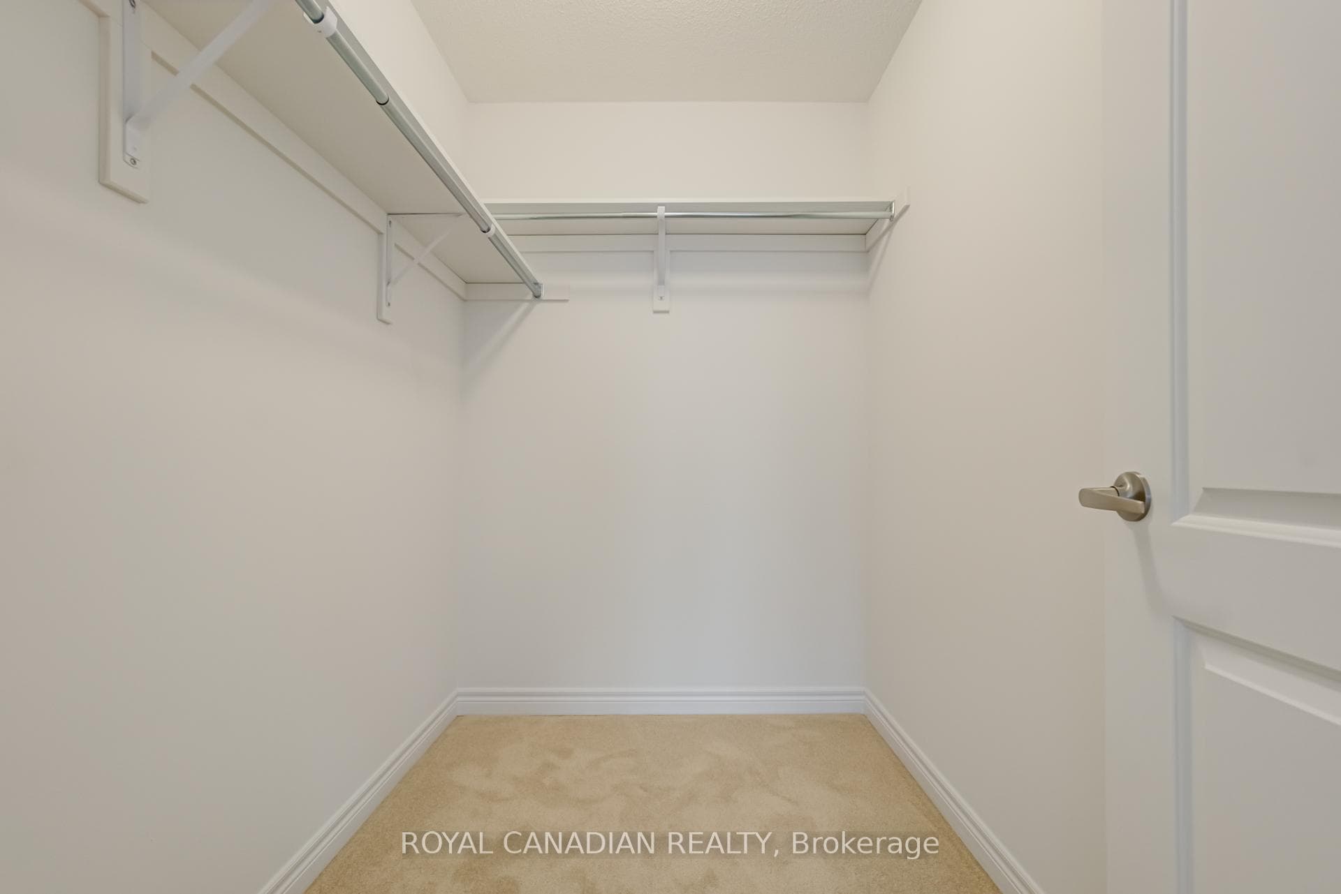 47 Sorbara Way photo 37