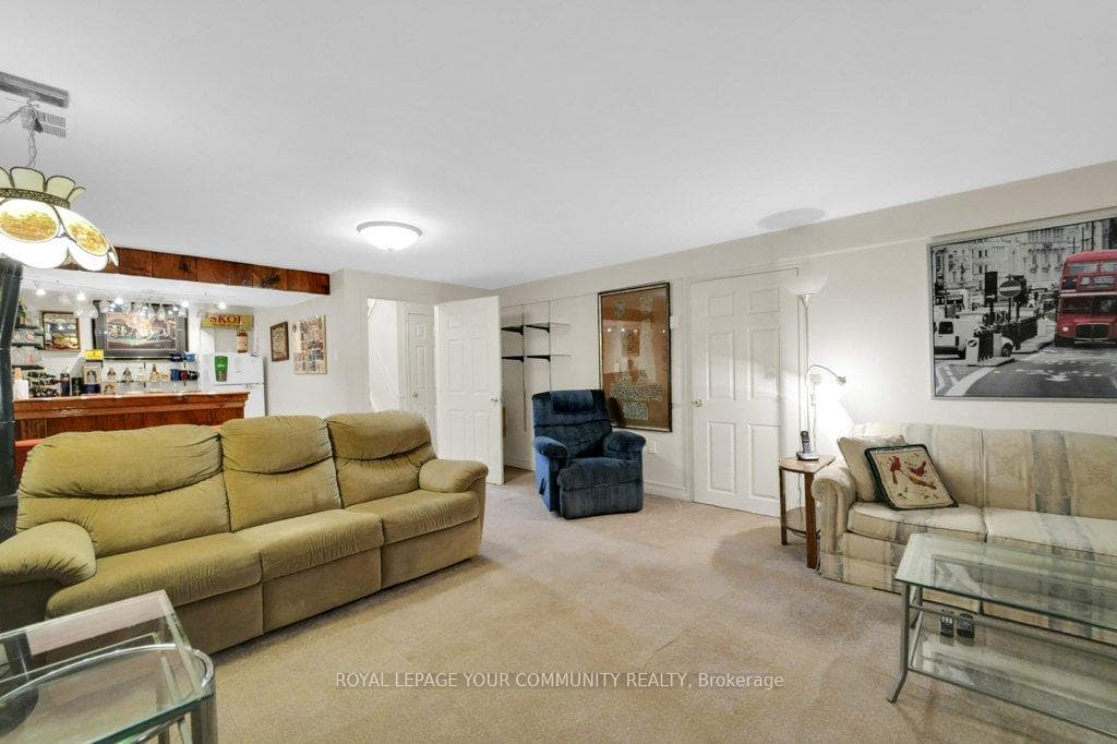 125 Pleasant Avenue photo 25