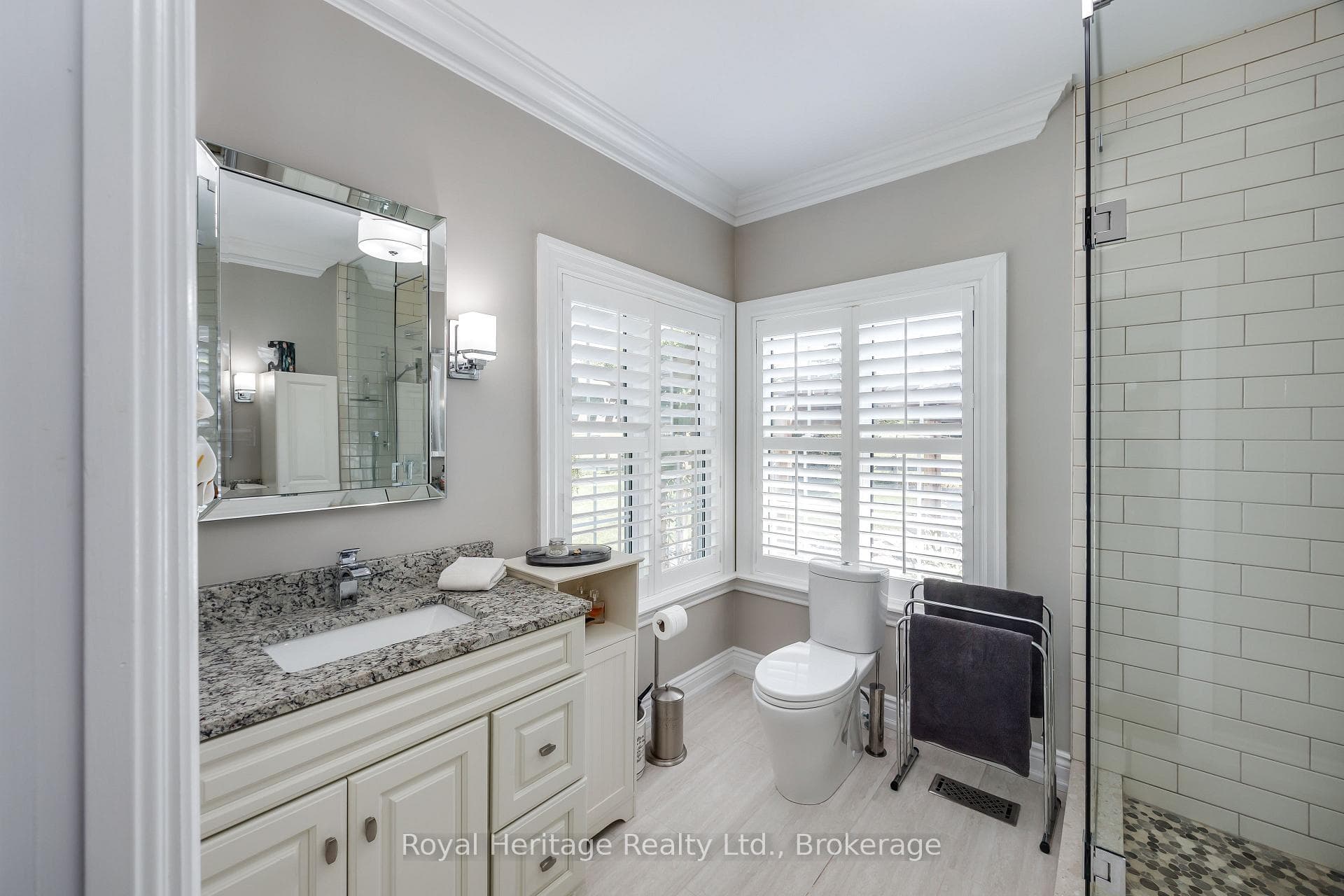 465 Chalk Lake Road photo 16