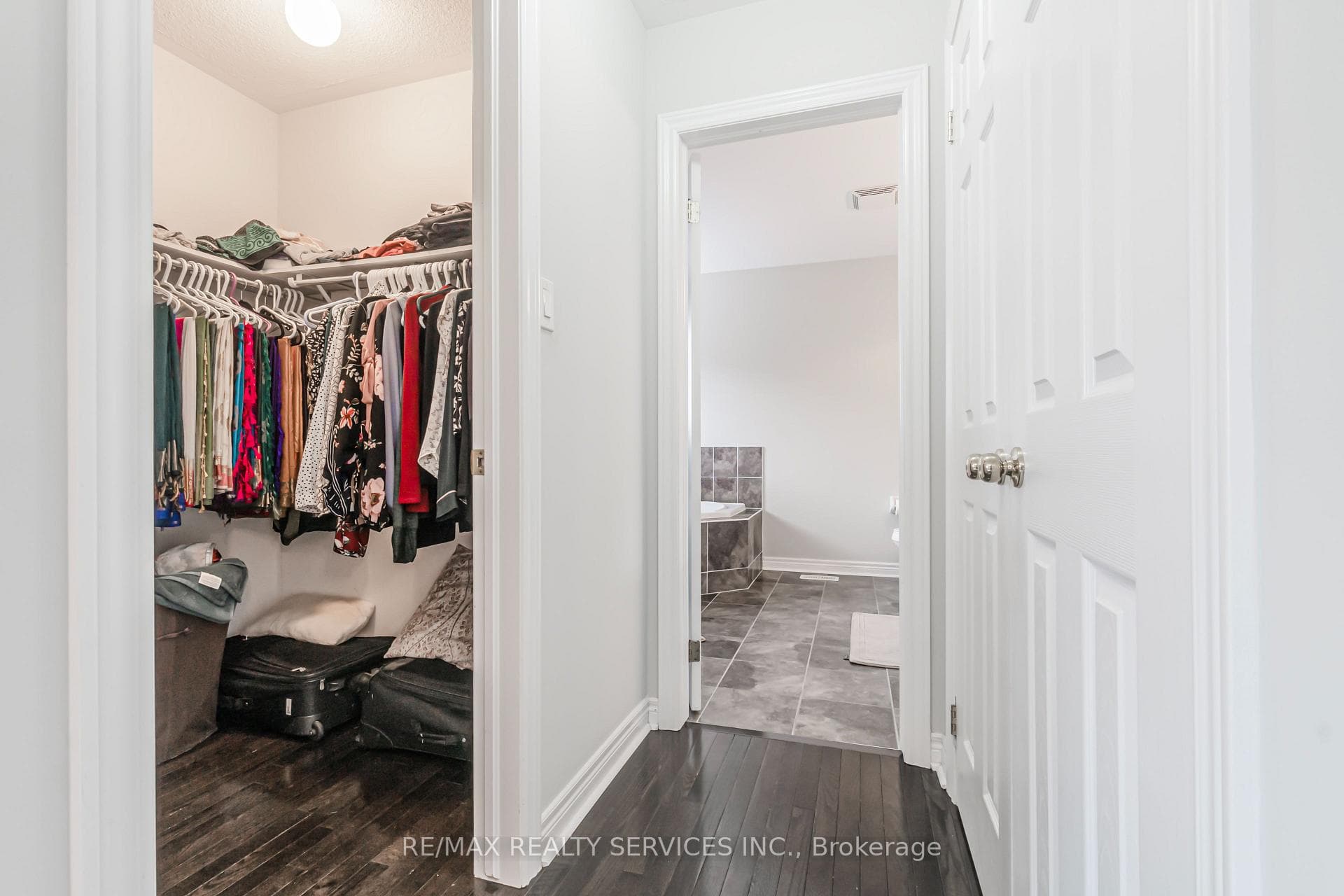 406 Cedar Hedge Road photo 18